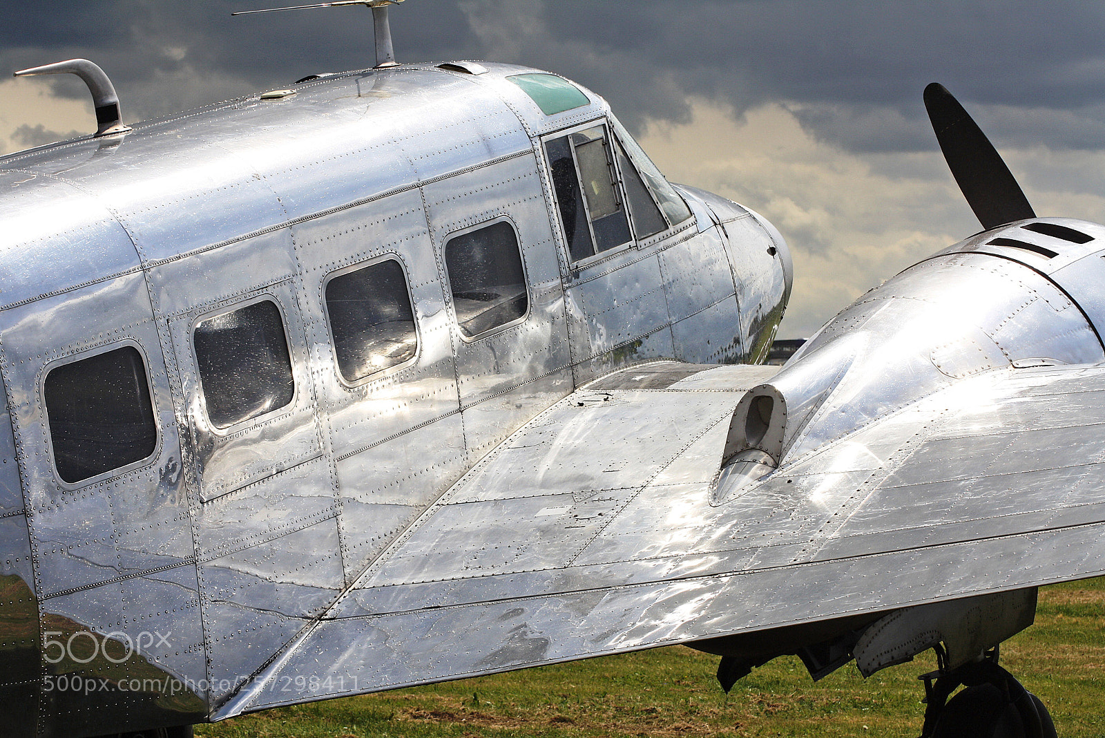 Canon EOS 1000D (EOS Digital Rebel XS / EOS Kiss F) sample photo. Silver wings photography