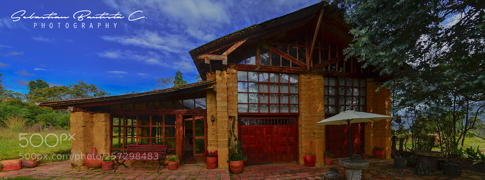 Nikon D7000 sample photo. In the middle of photography