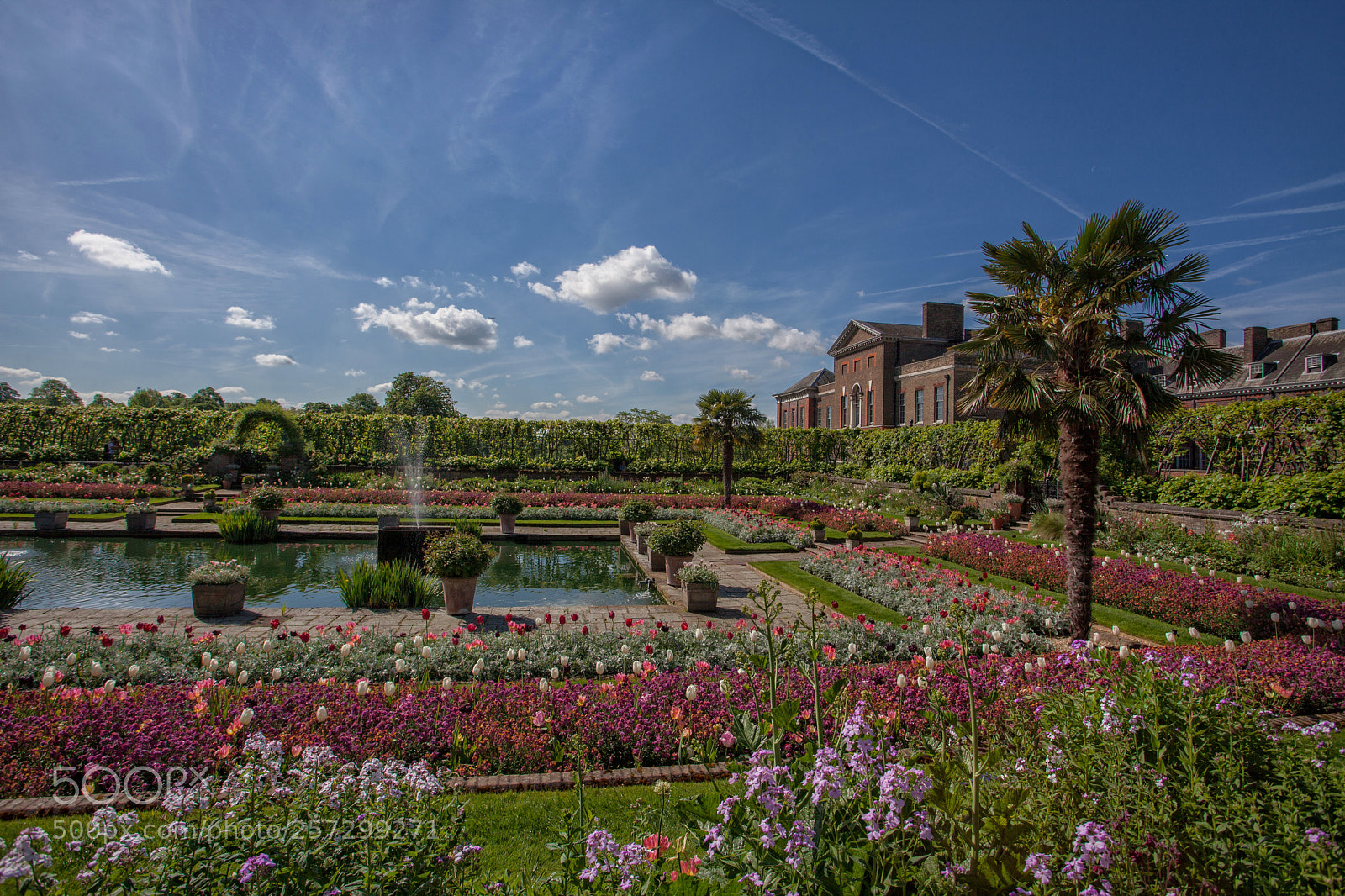 Canon EOS 5D Mark II sample photo. London - kensington palace photography
