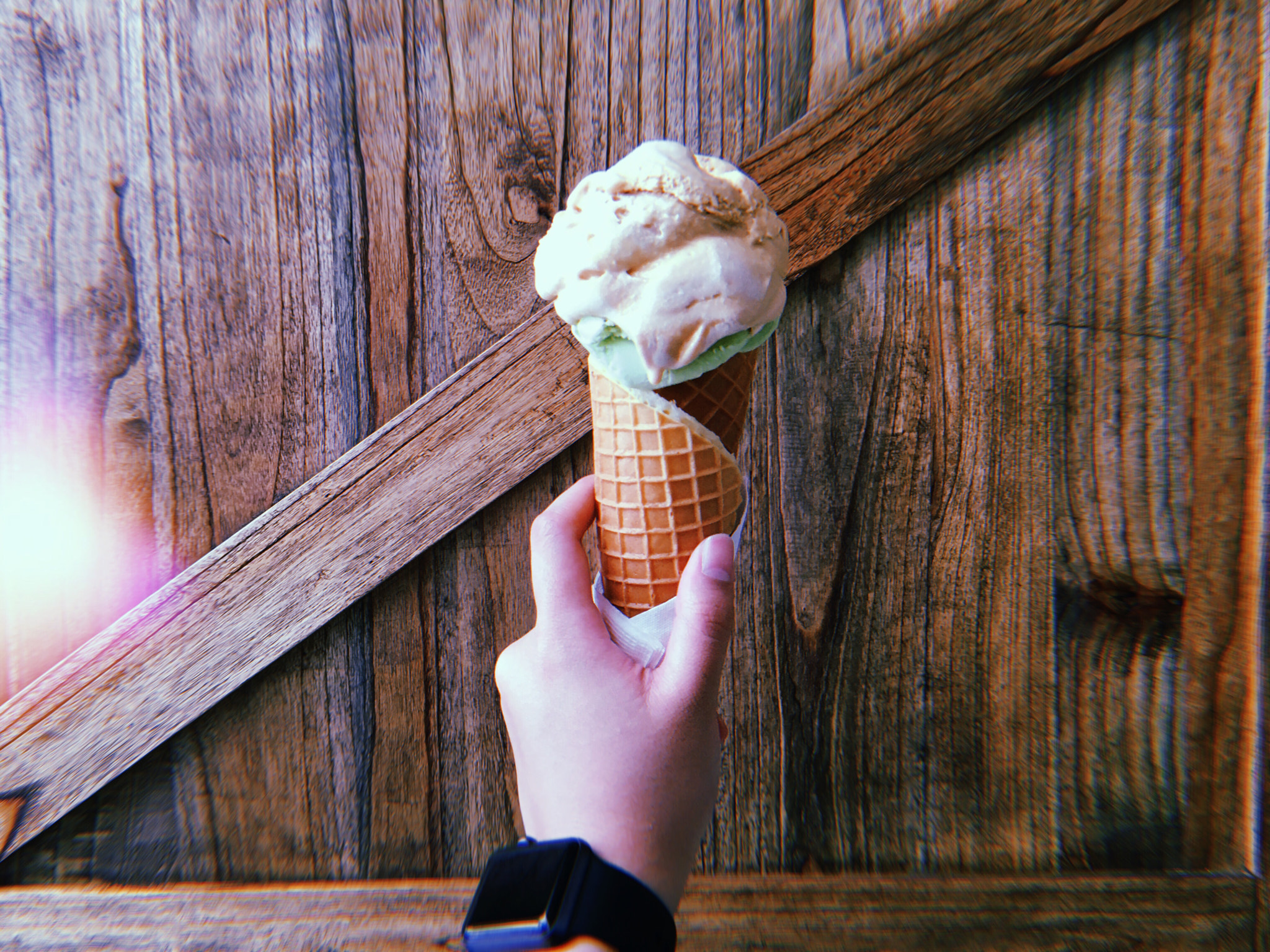 Apple iPhone sample photo. Tempo gelato photography