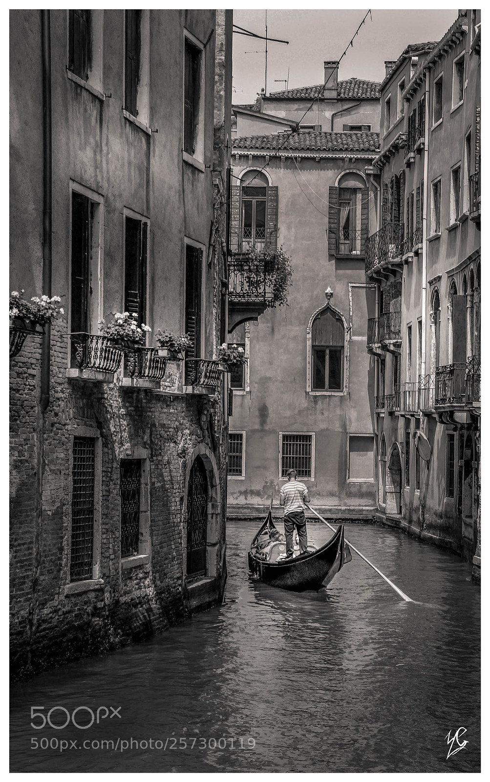 Canon EOS 650D (EOS Rebel T4i / EOS Kiss X6i) sample photo. Gondolier à venise photography