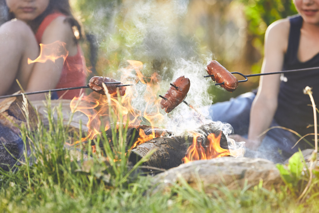 Children enjoy campfire by Jaromír Chalabala on 500px.com