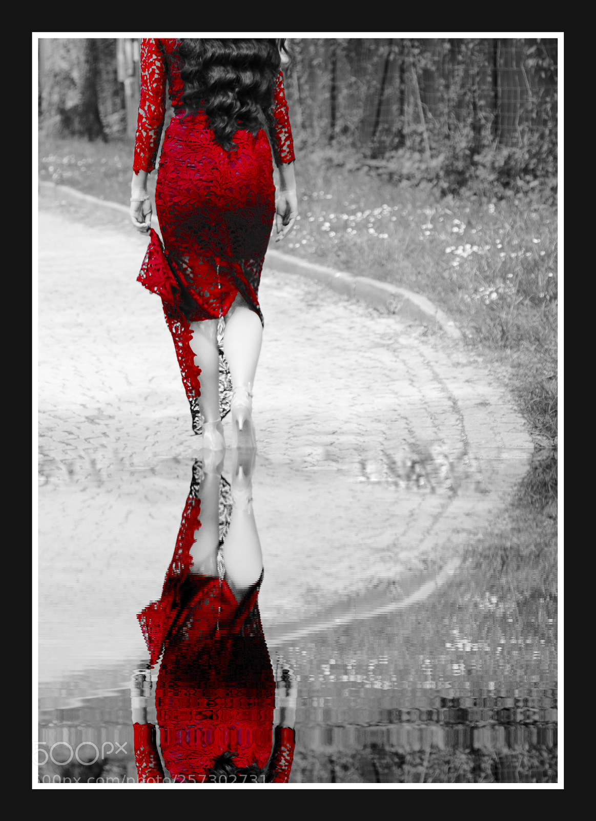 Canon EOS 70D sample photo. Woman in red photography