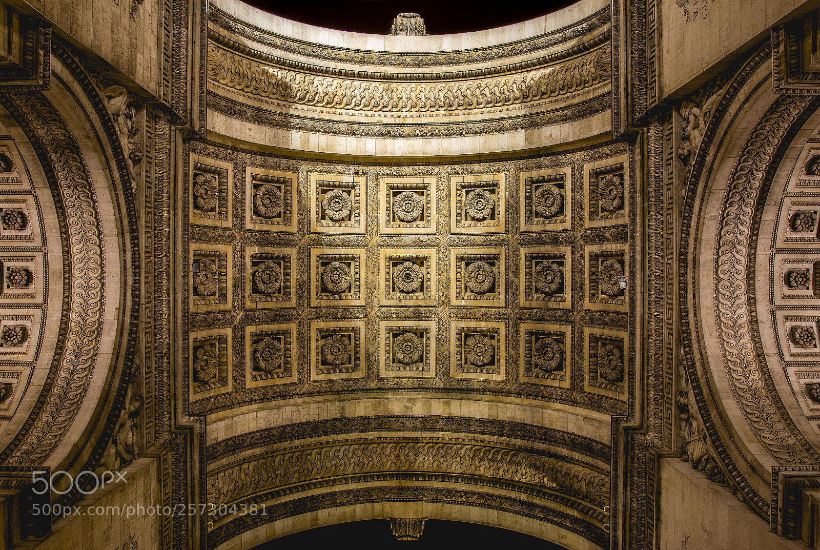 Canon EOS 70D sample photo. From below arc de photography