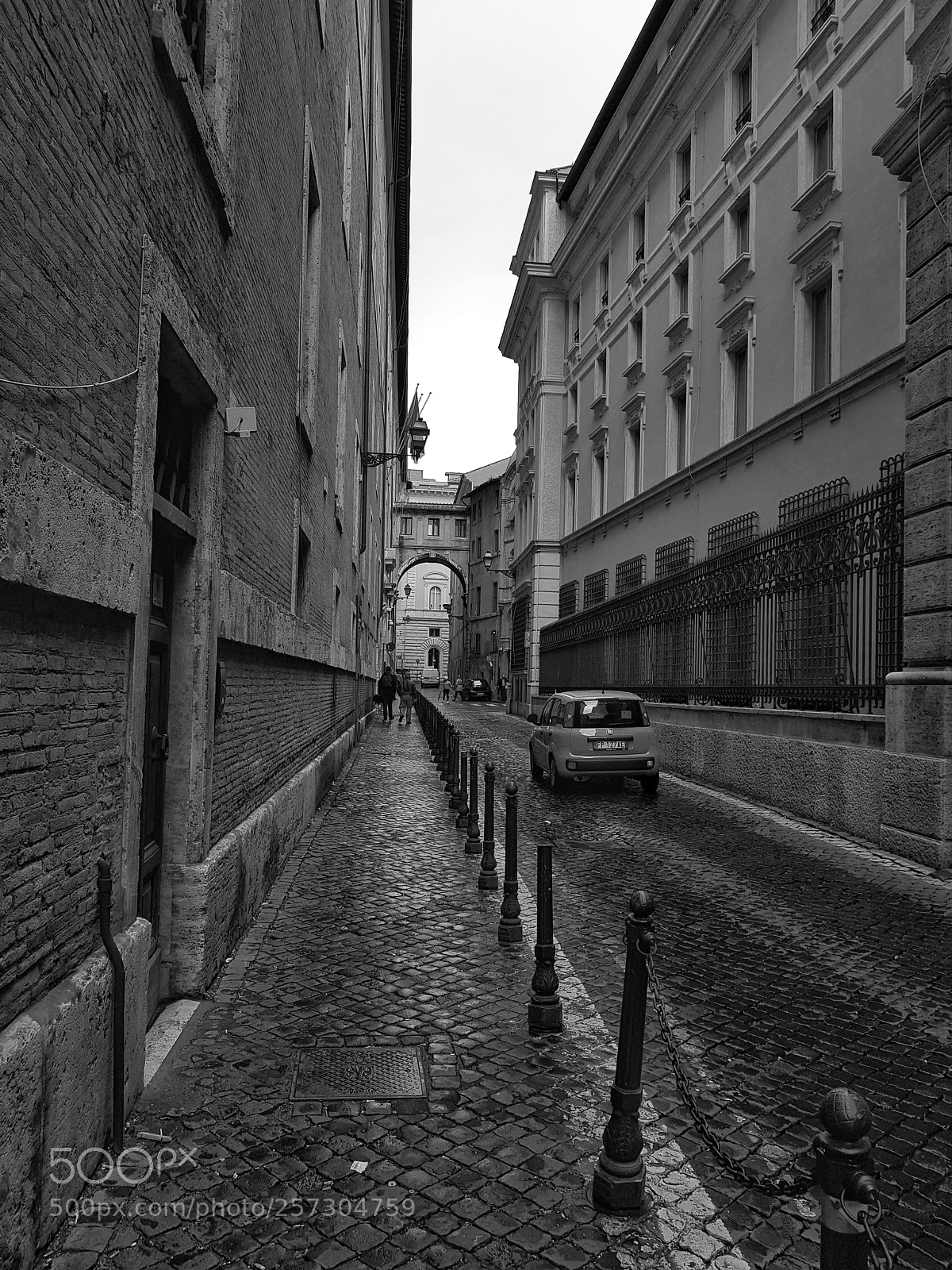 Samsung Galaxy S8+ sample photo. #calle #blackandwhite #roma?? photography