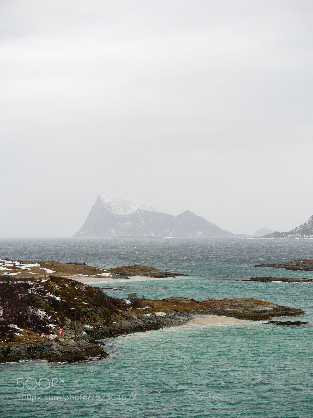 Olympus OM-D E-M5 sample photo. Tussoya coastline photography