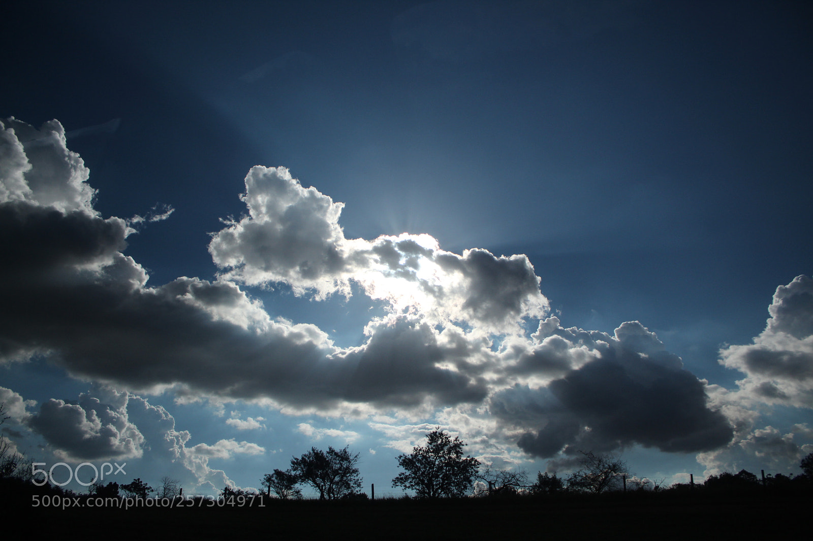 Canon EOS 1300D (EOS Rebel T6 / EOS Kiss X80) sample photo. Clouds photography