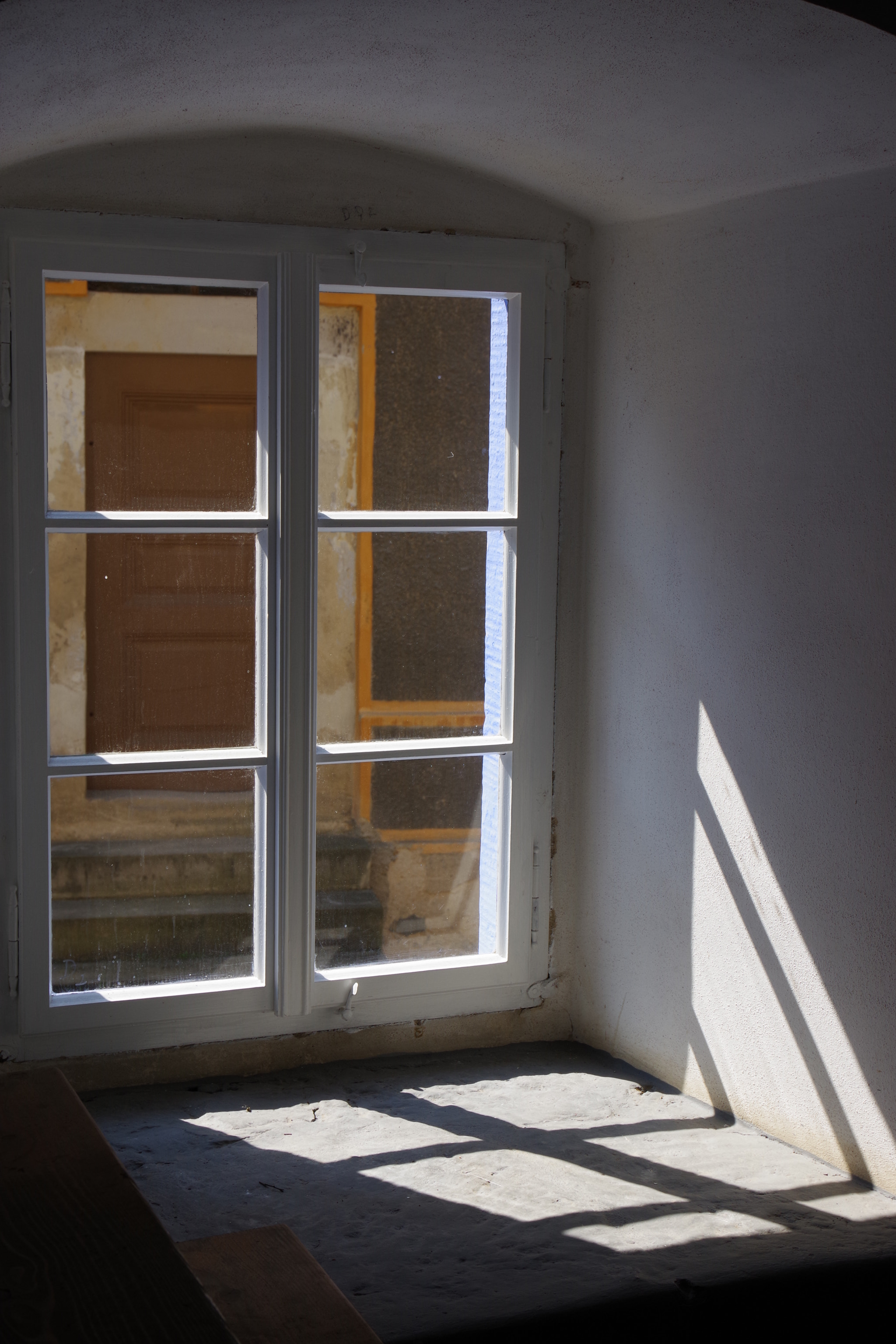 Pentax K-70 sample photo. Sun through window photography