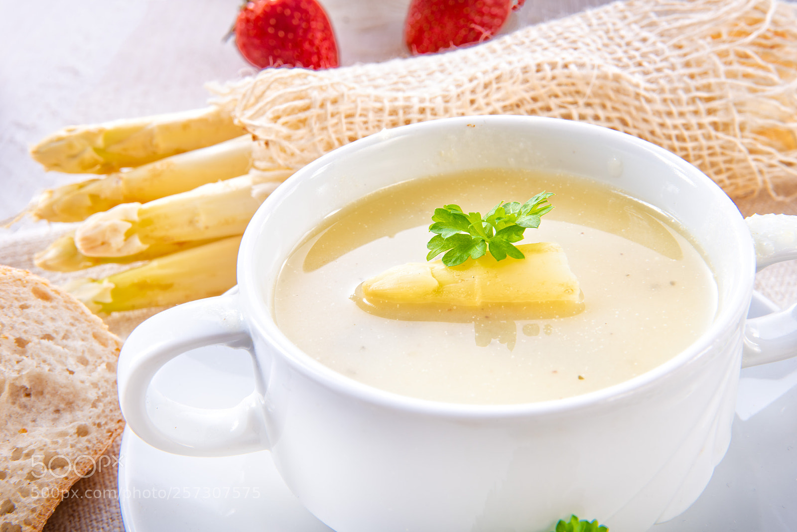Nikon D810 sample photo. Asparagus cream soup with photography