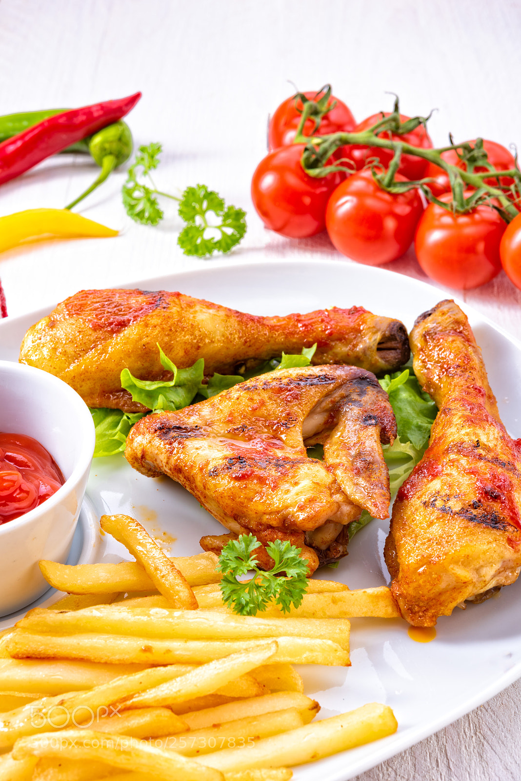 Nikon D810 sample photo. Grilled chicken wings,legs,chips and photography