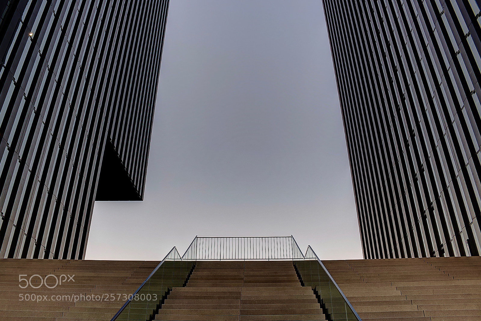Canon EOS 700D (EOS Rebel T5i / EOS Kiss X7i) sample photo. Stairs photography