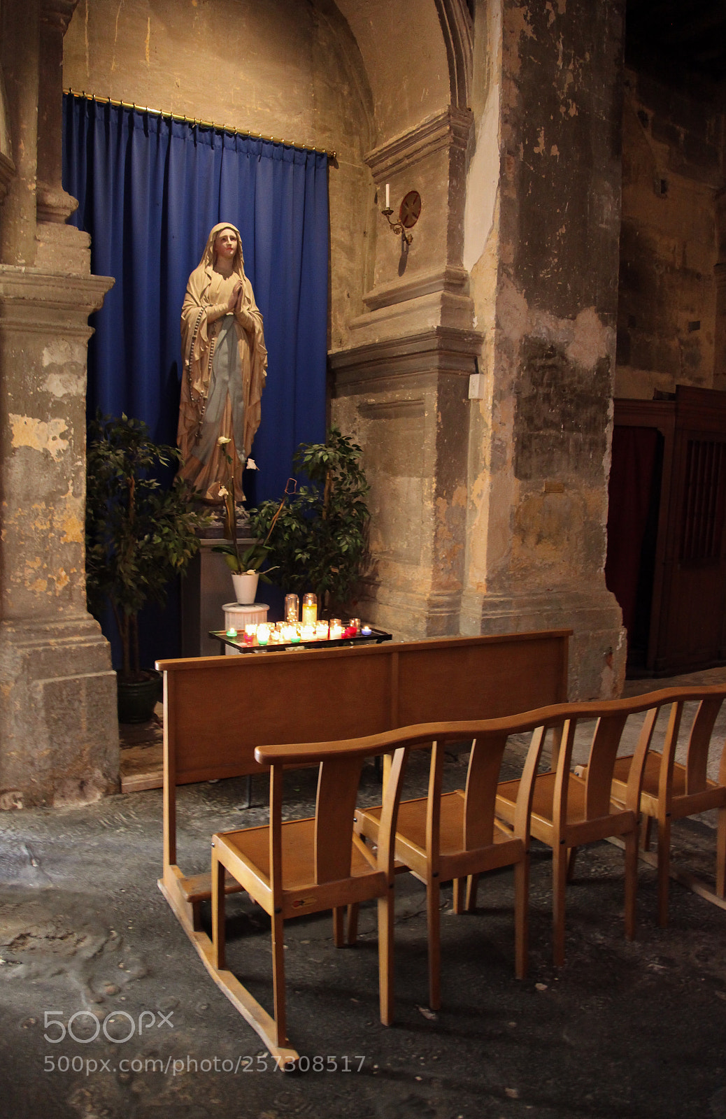 Canon EOS 5D Mark II sample photo. Praying photography