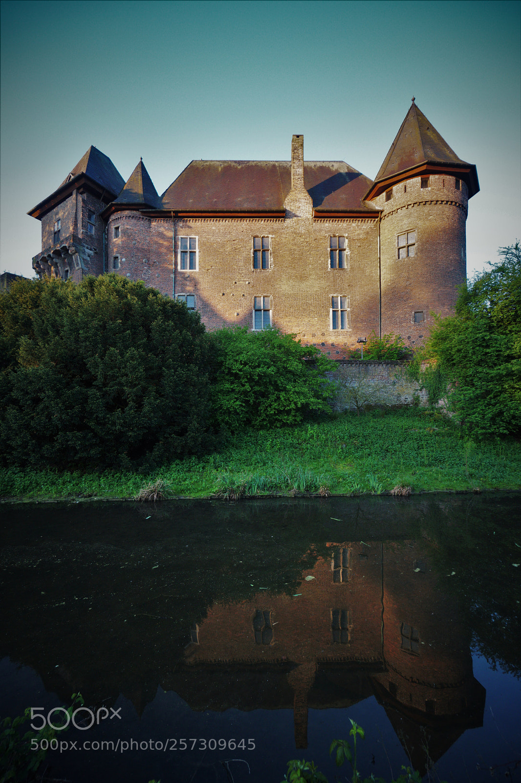 Sony a6500 sample photo. Linn castle  photography