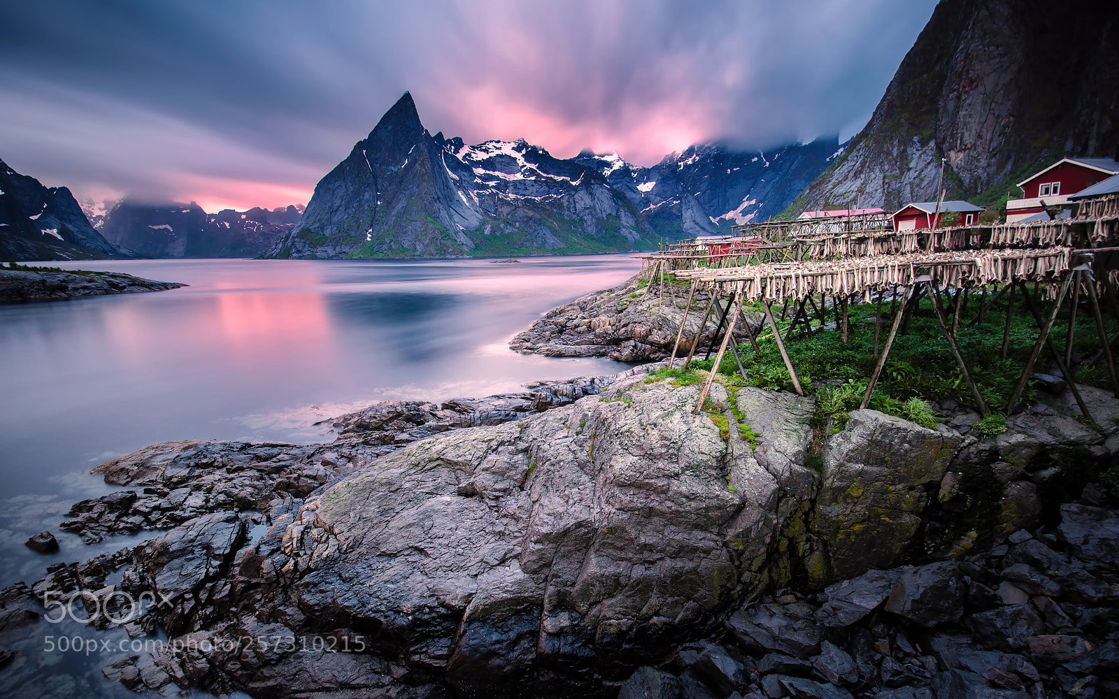 Nikon D7000 sample photo. Hamnoy drying cod lofoten photography