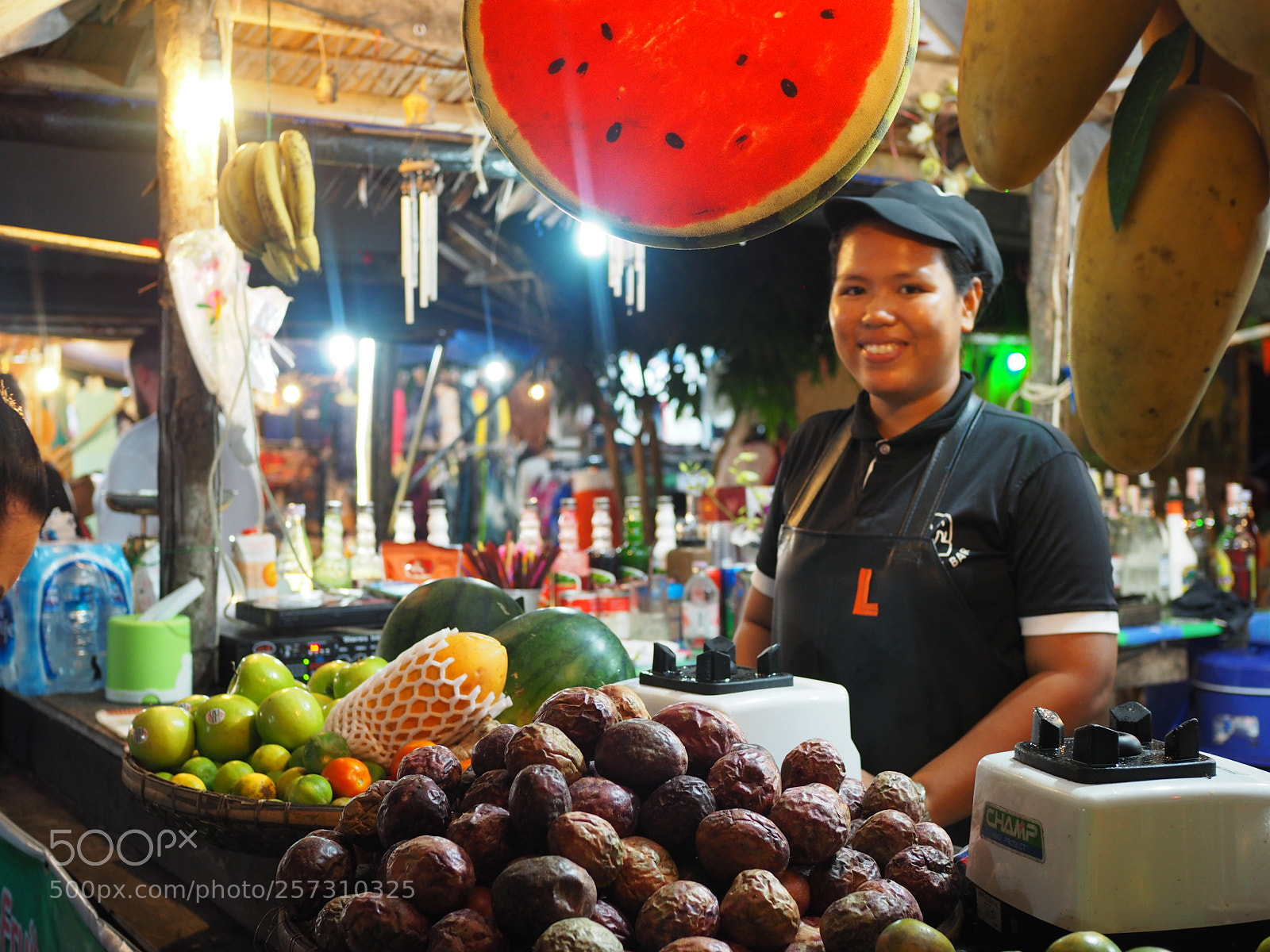 Olympus OM-D E-M10 sample photo. Juice market stall photography