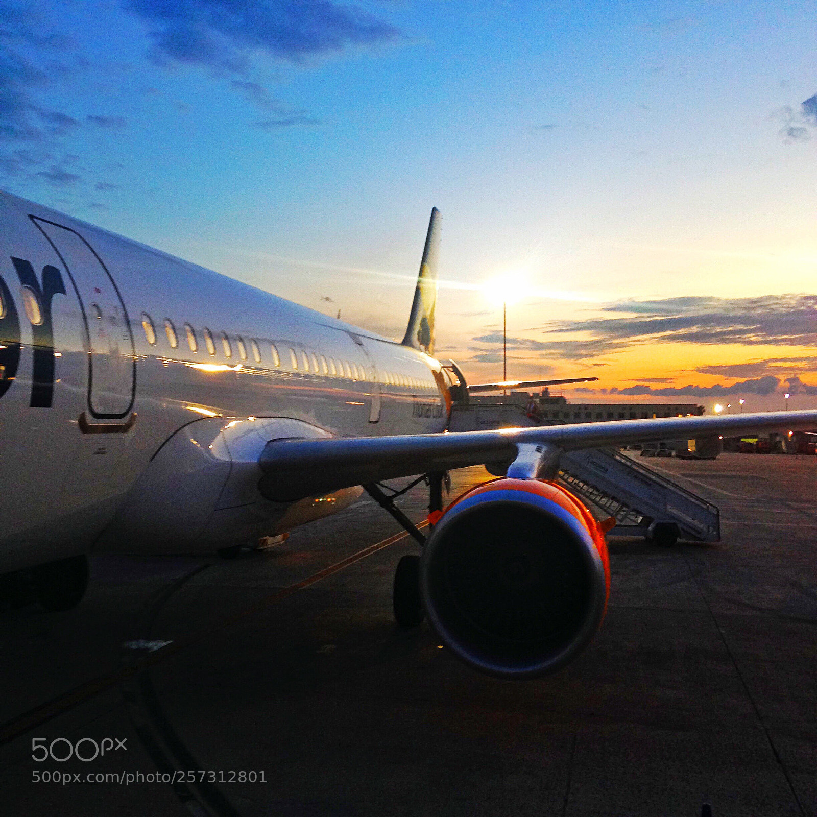 Apple iPhone 5c sample photo. Airplane in the sunset photography