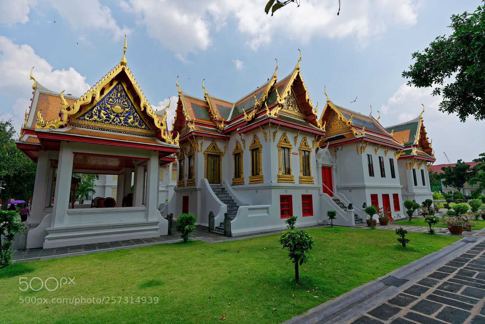 Sony a7R II sample photo. Inside wat benjamabopit dusitwanaram photography