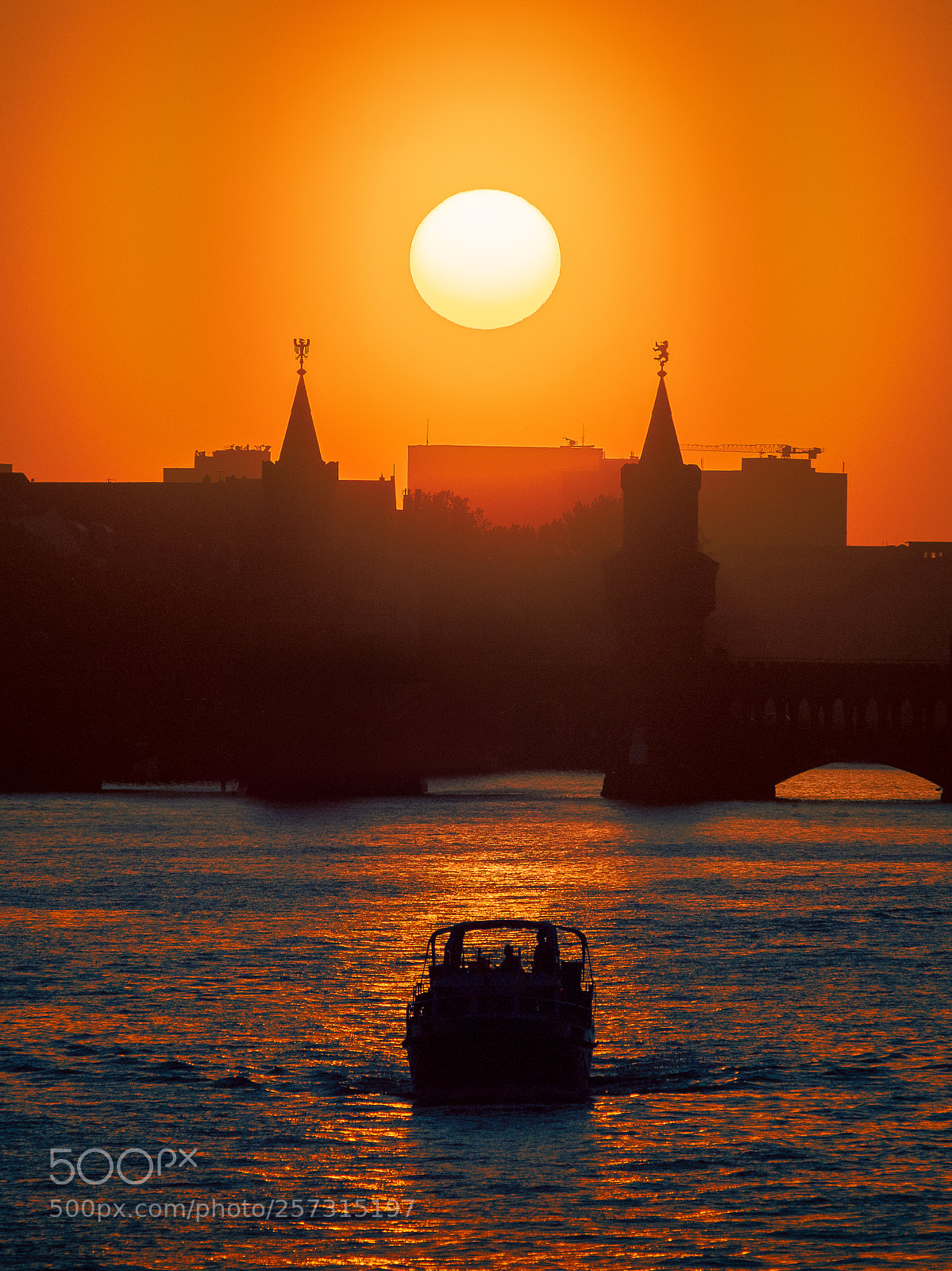 Fujifilm X-T2 sample photo. Oberbaumbrücke sonnenuntergang photography