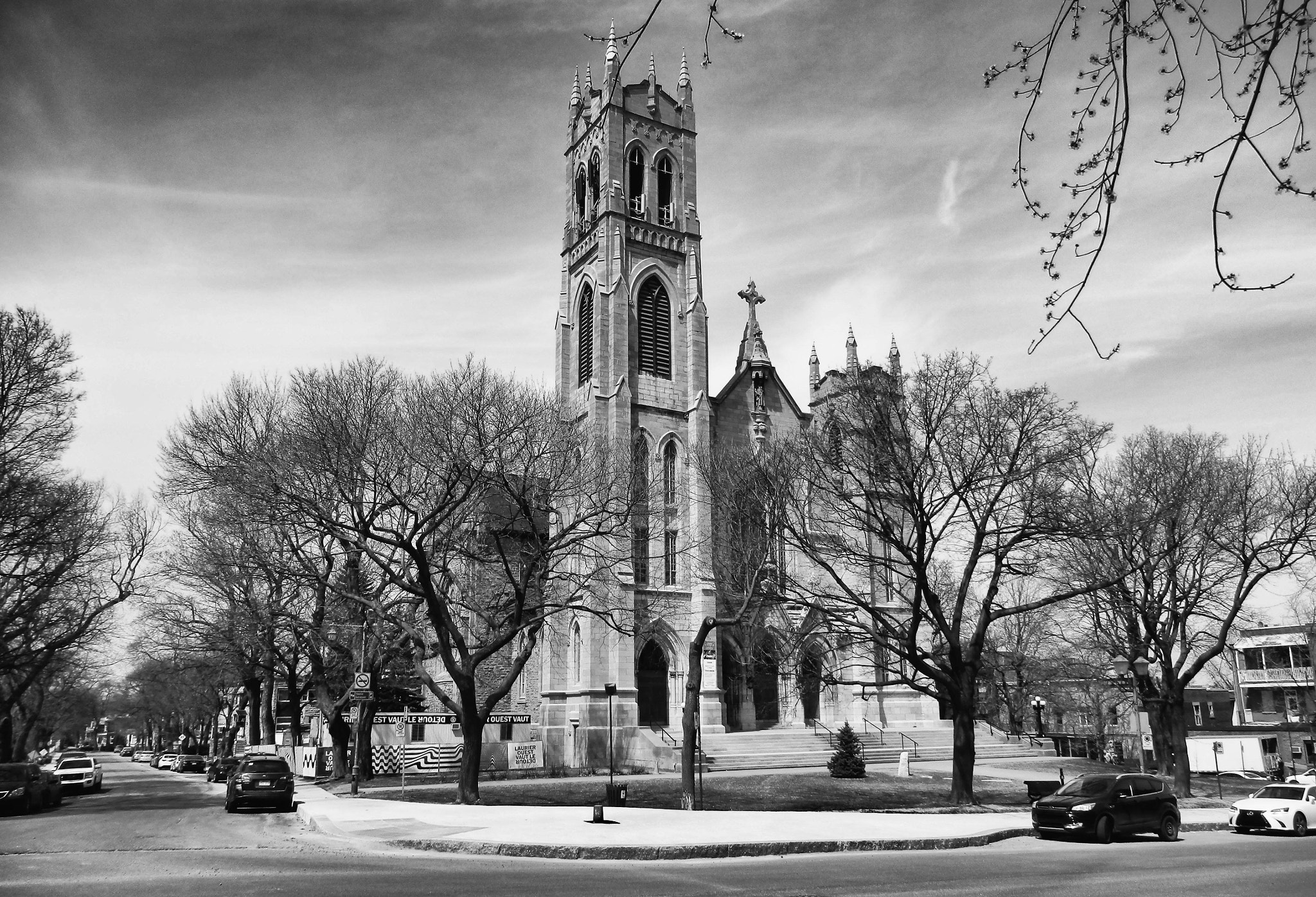 Olympus SZ-30MR sample photo. Church montreal / canada photography