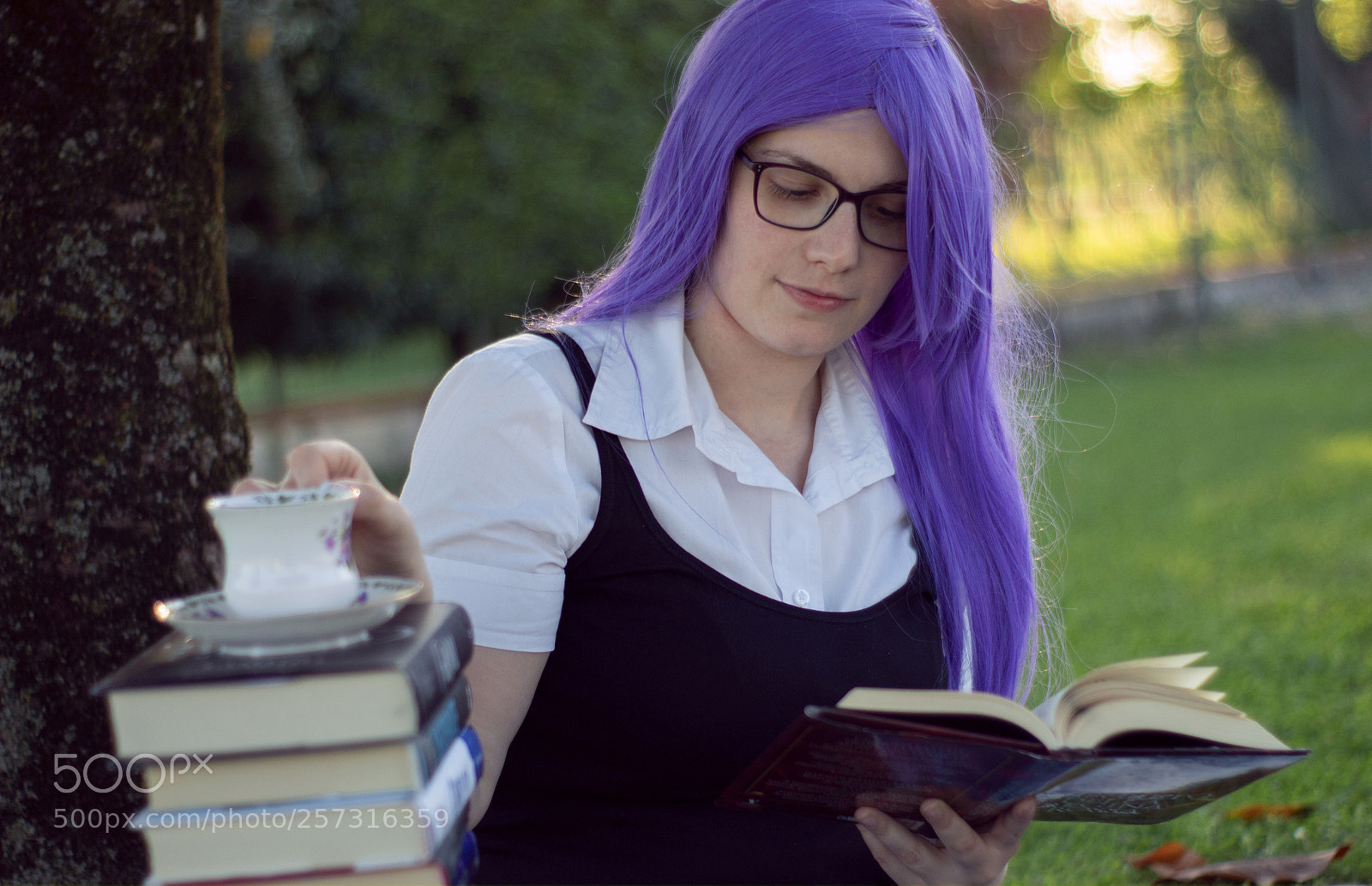 Canon EOS 1300D (EOS Rebel T6 / EOS Kiss X80) sample photo. Just what she likes photography