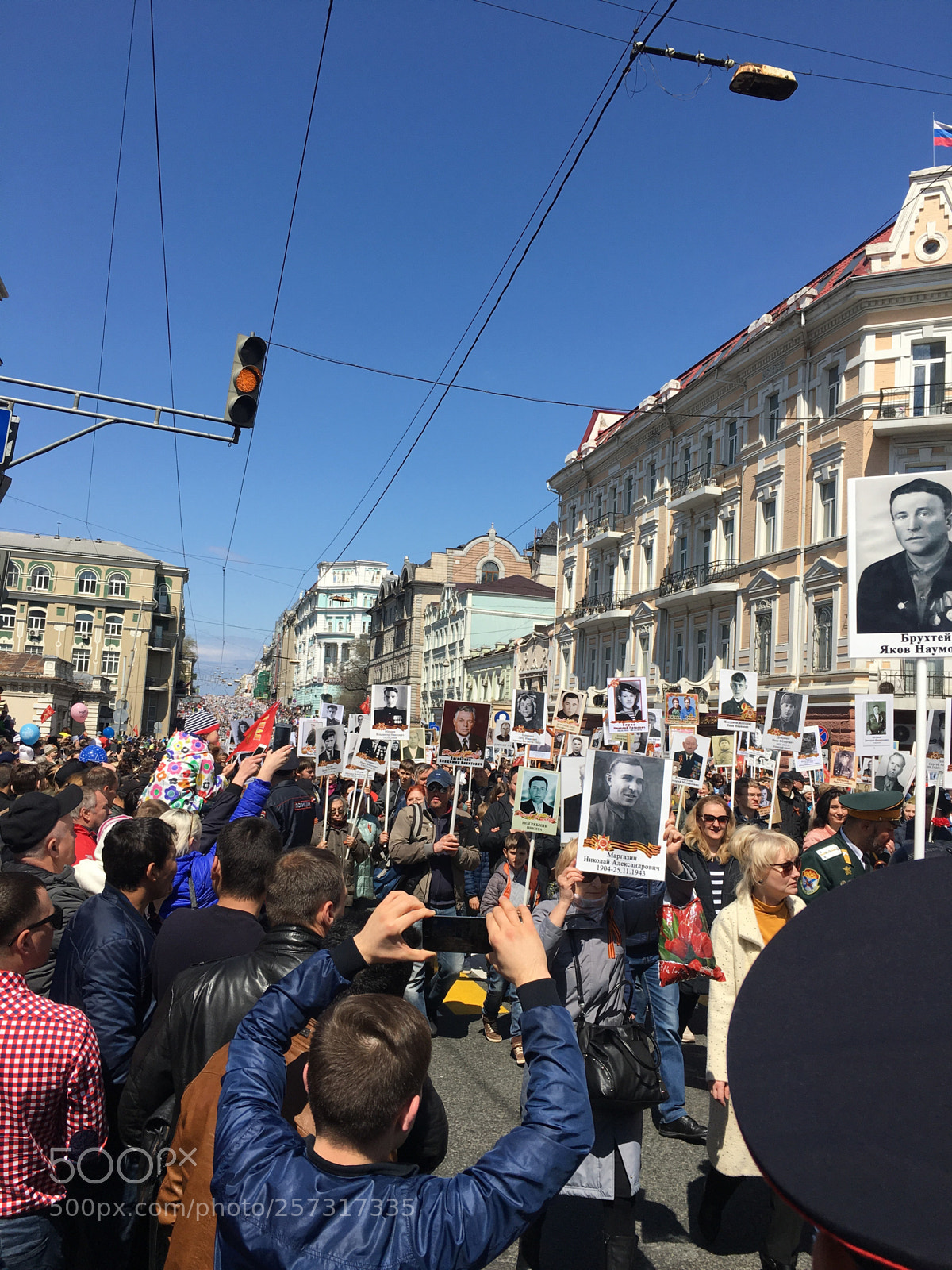 Apple iPhone 6s sample photo. Immortal regiment. sadness. memory. photography