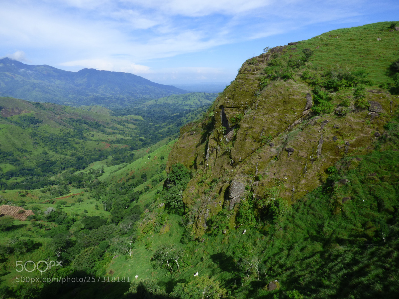 Panasonic Lumix DMC-FZ70 sample photo. La crus de piedades () photography