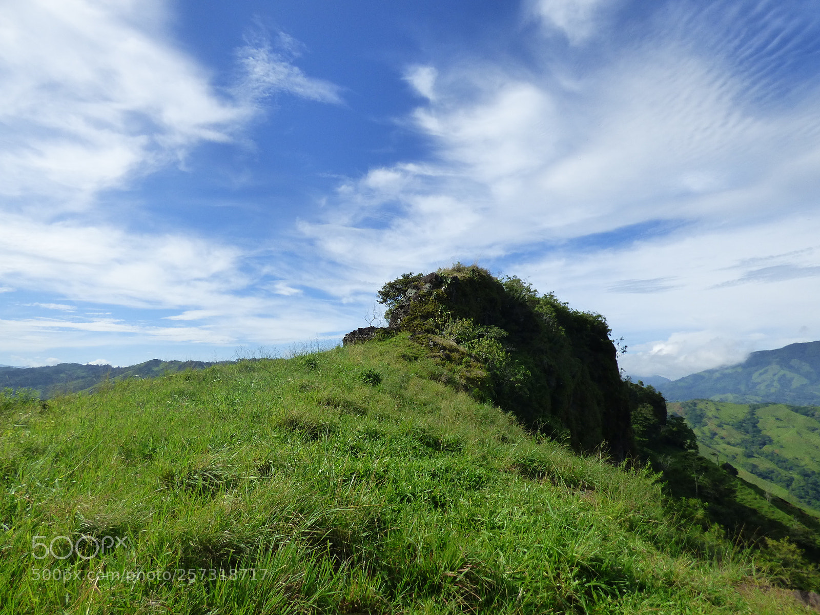 Panasonic Lumix DMC-FZ70 sample photo. La crus de piedades () photography