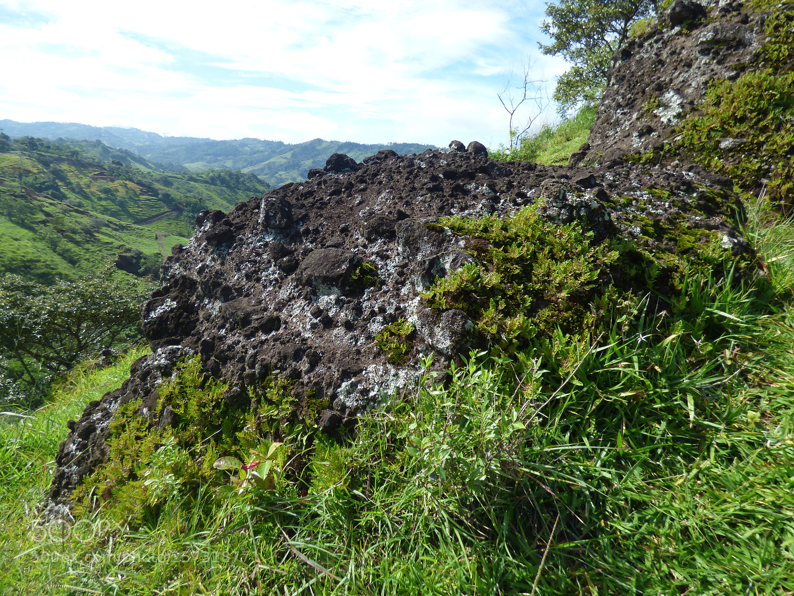 Panasonic Lumix DMC-FZ70 sample photo. La crus de piedades () photography