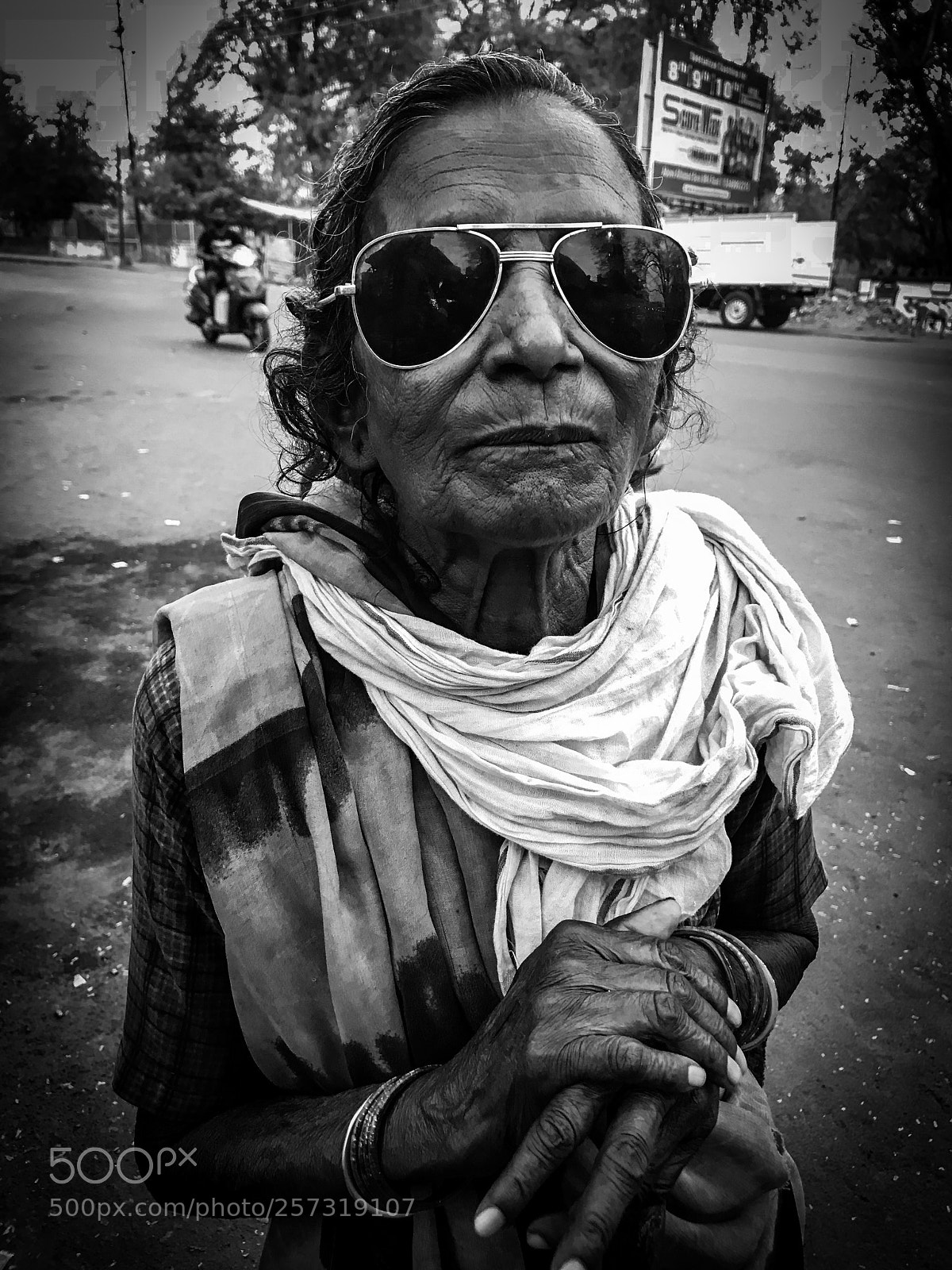 Apple iPhone 7 sample photo. That woman  photography