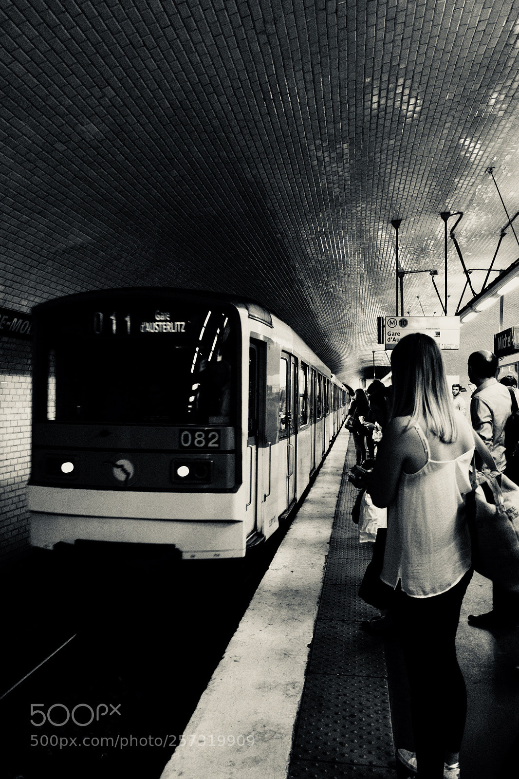 Fujifilm X-T20 sample photo. Paris ligne 10 photography
