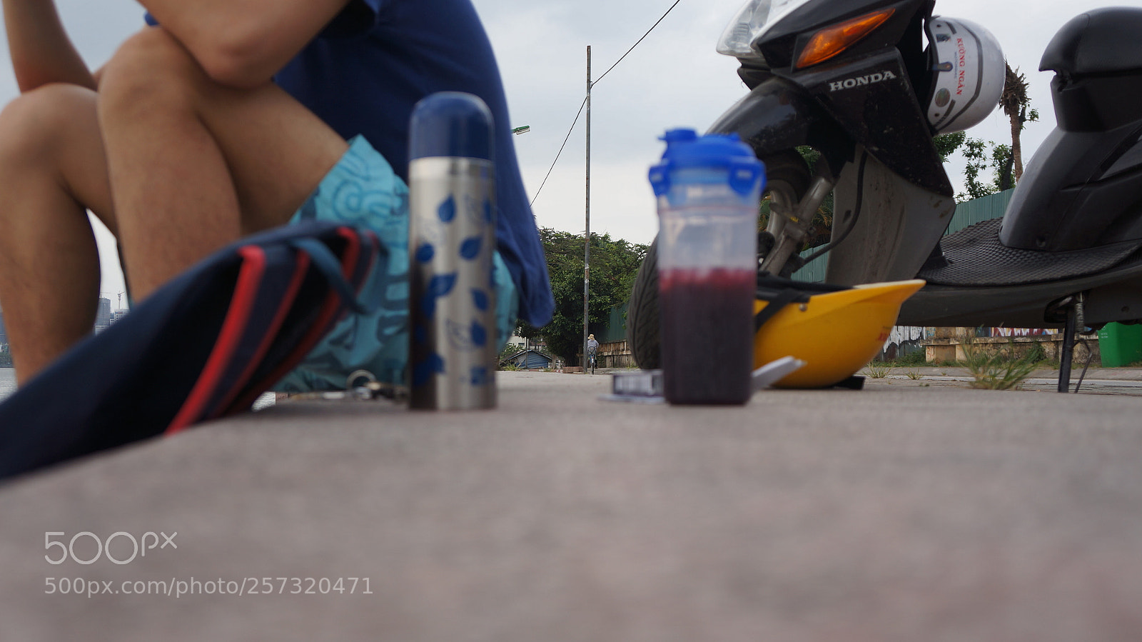 Sony Alpha NEX-5N sample photo. The sky is blue photography