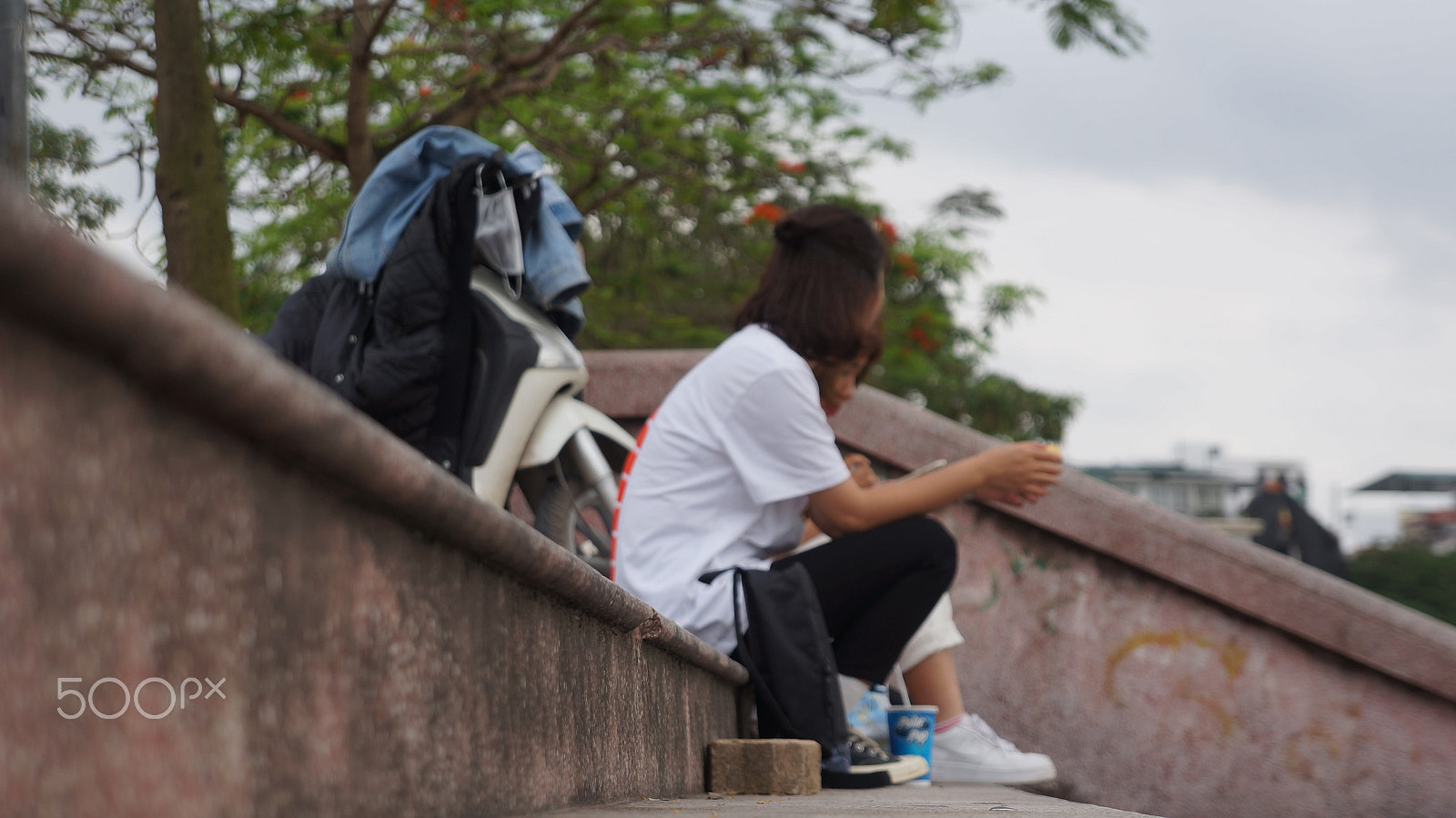 Sony Alpha NEX-5N sample photo. The sky is blue, and the wind is fresh, like usual photography