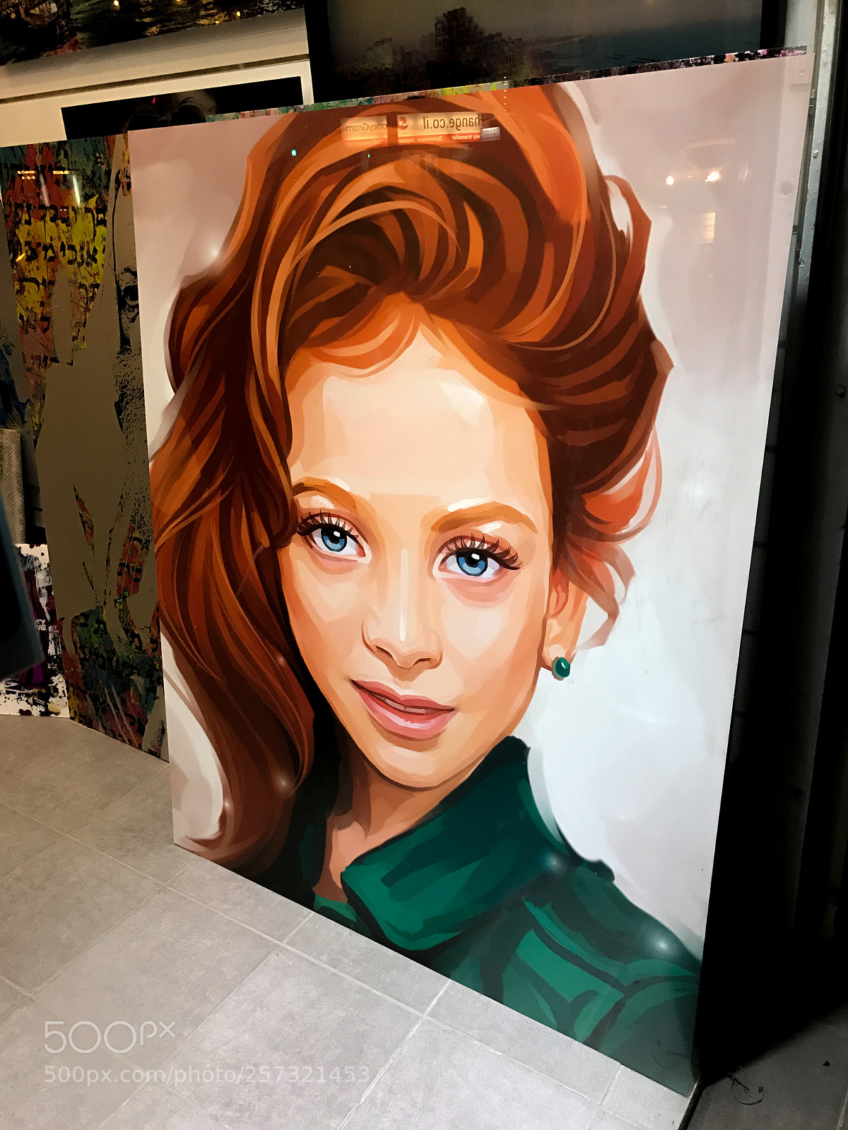 Apple iPhone 7 sample photo. Pretty painting in a photography