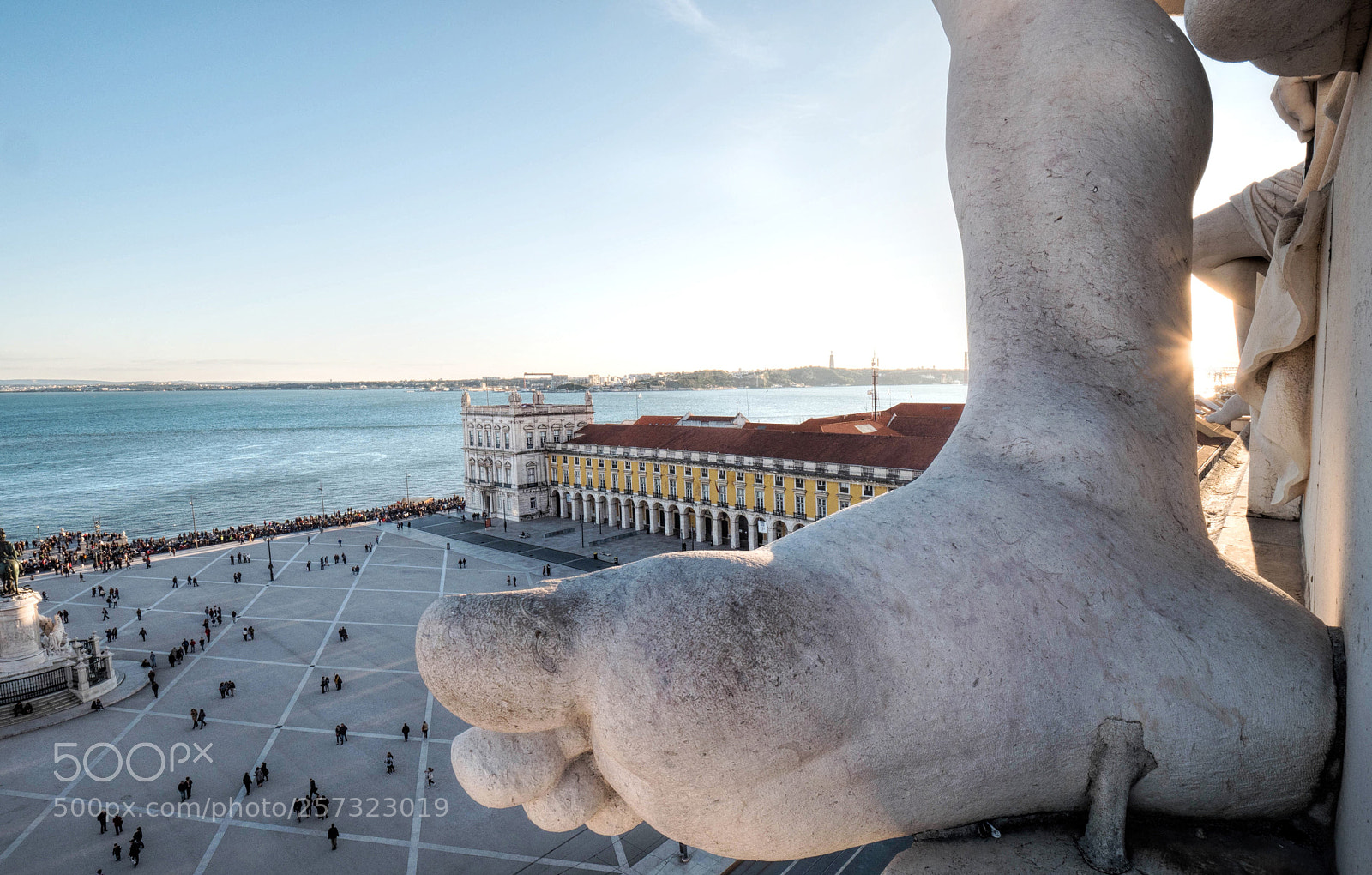 Panasonic Lumix DC-G9 sample photo. Setting foot in lisbon photography