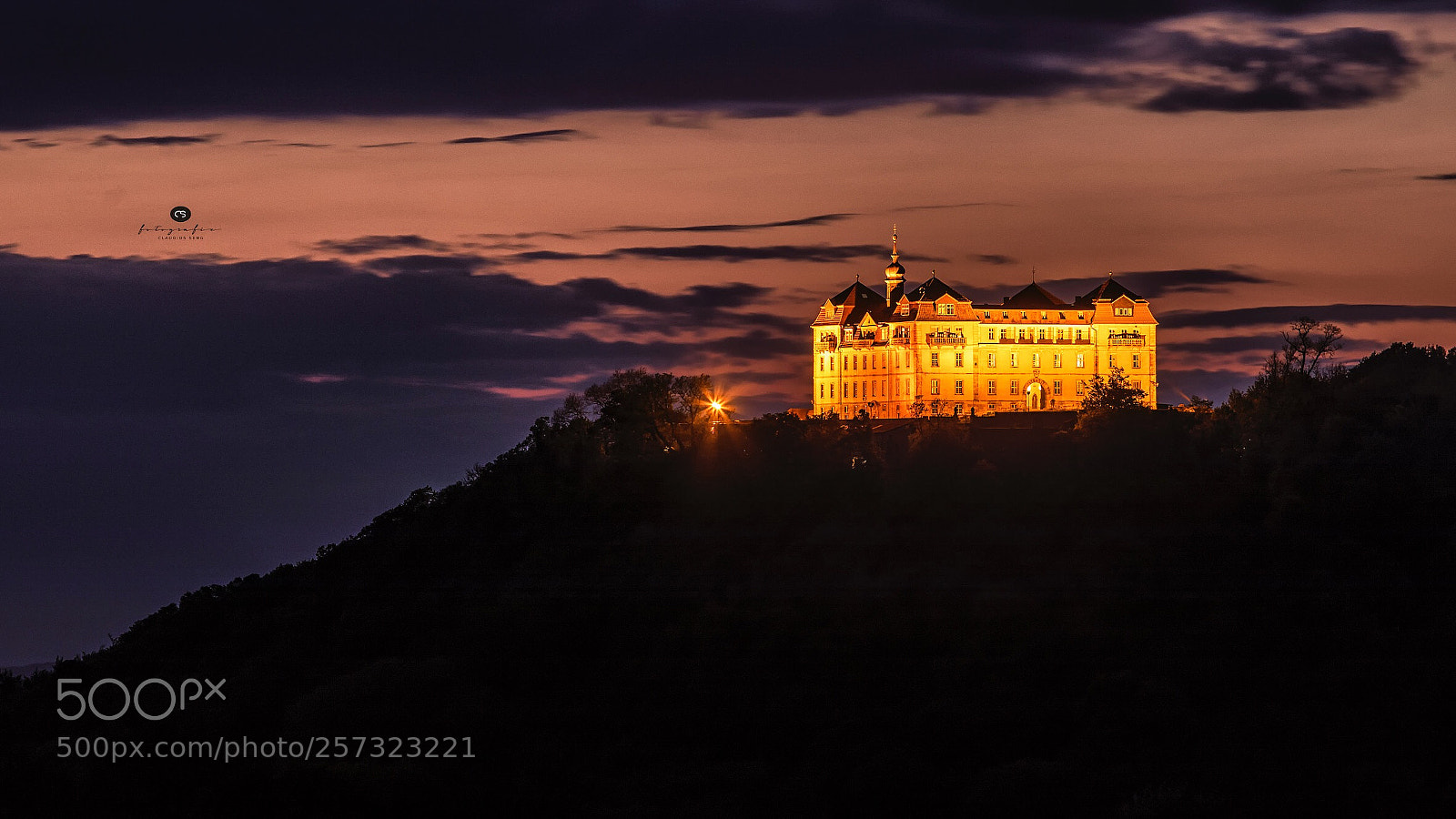 Canon EOS 5D Mark IV sample photo. Castle at night  photography