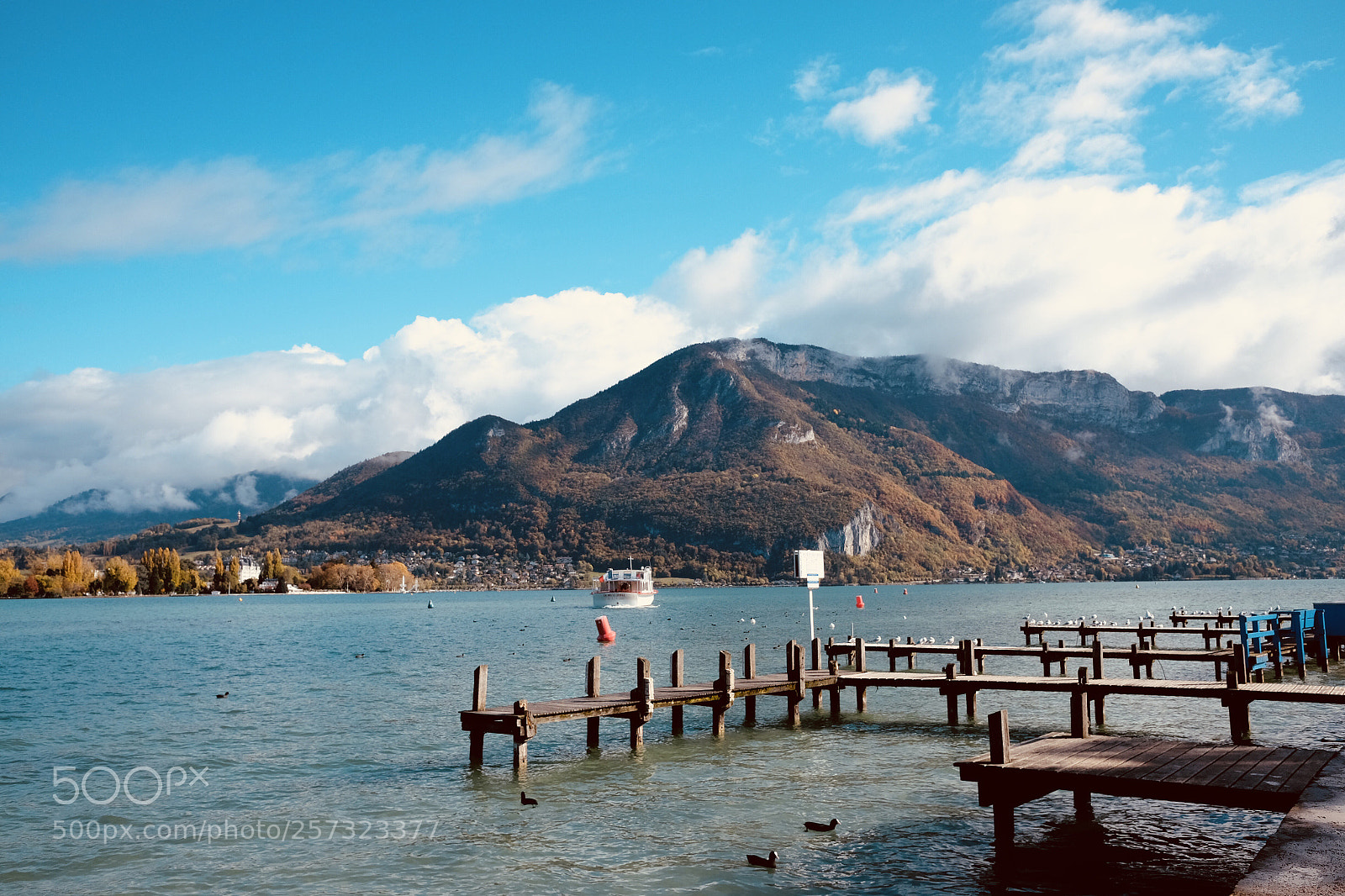 Fujifilm X70 sample photo. Lac d’annecy  photography