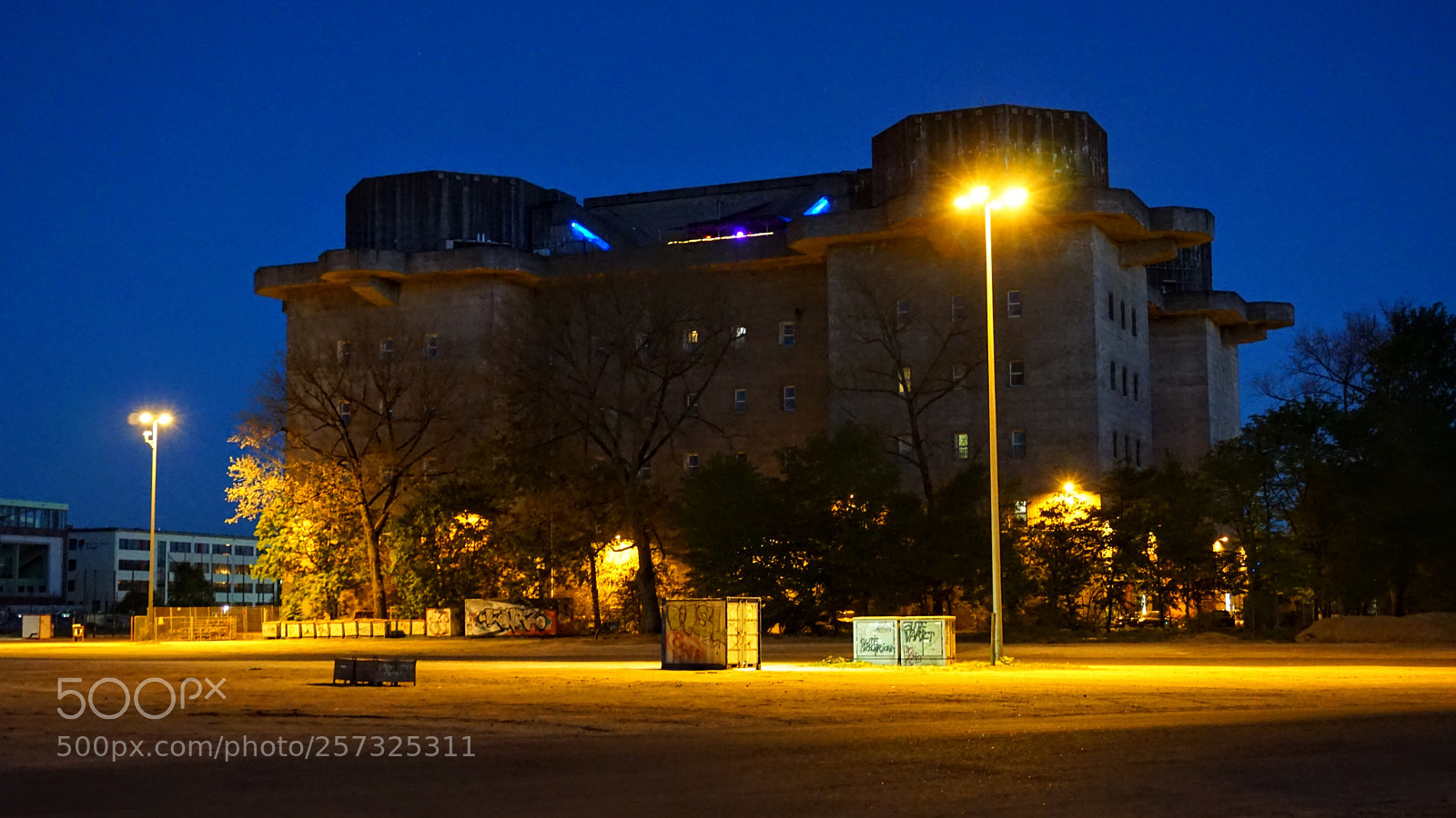 Sony a6000 sample photo. Antiaircraft gun tower photography