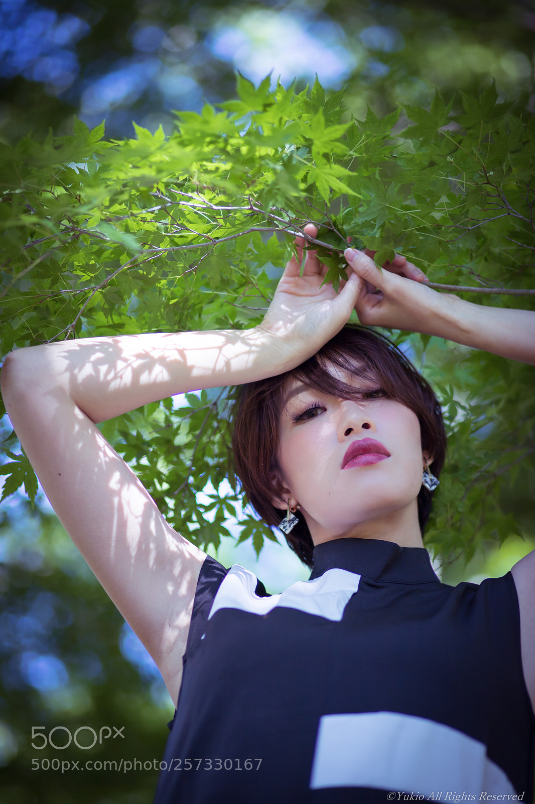 Canon EOS 6D Mark II sample photo. Light and shadow photography