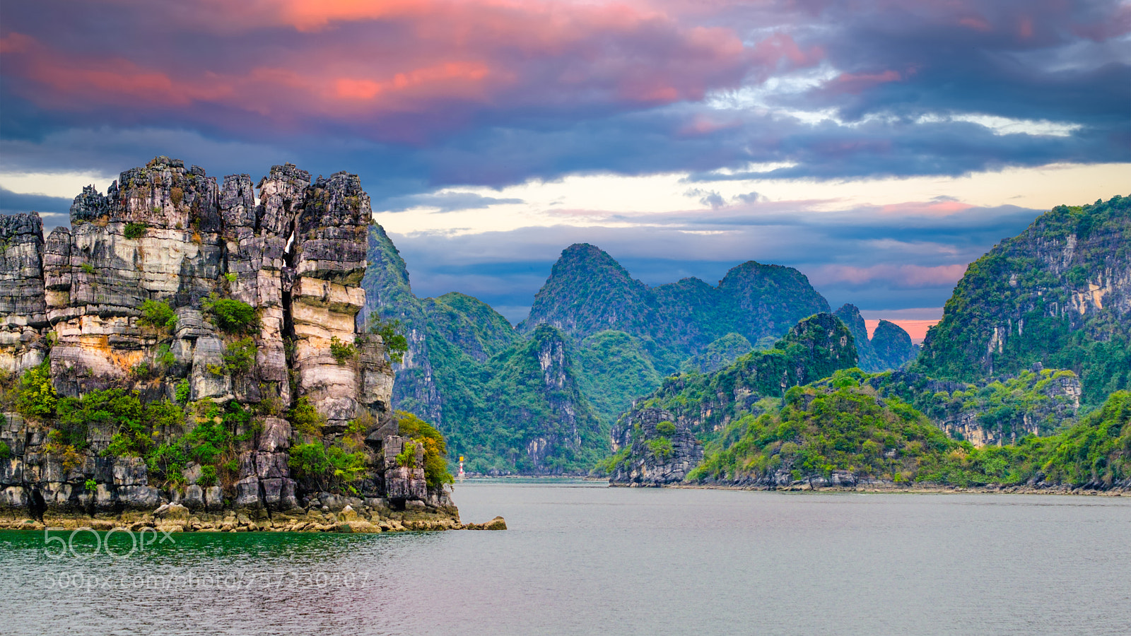 Fujifilm X-T2 sample photo. Halong bay photography