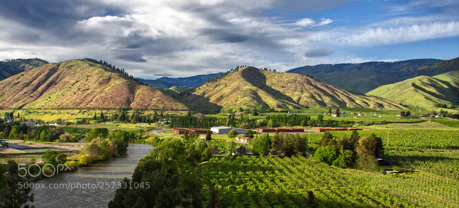 Nikon D7200 sample photo. Wenatchee river valley in photography