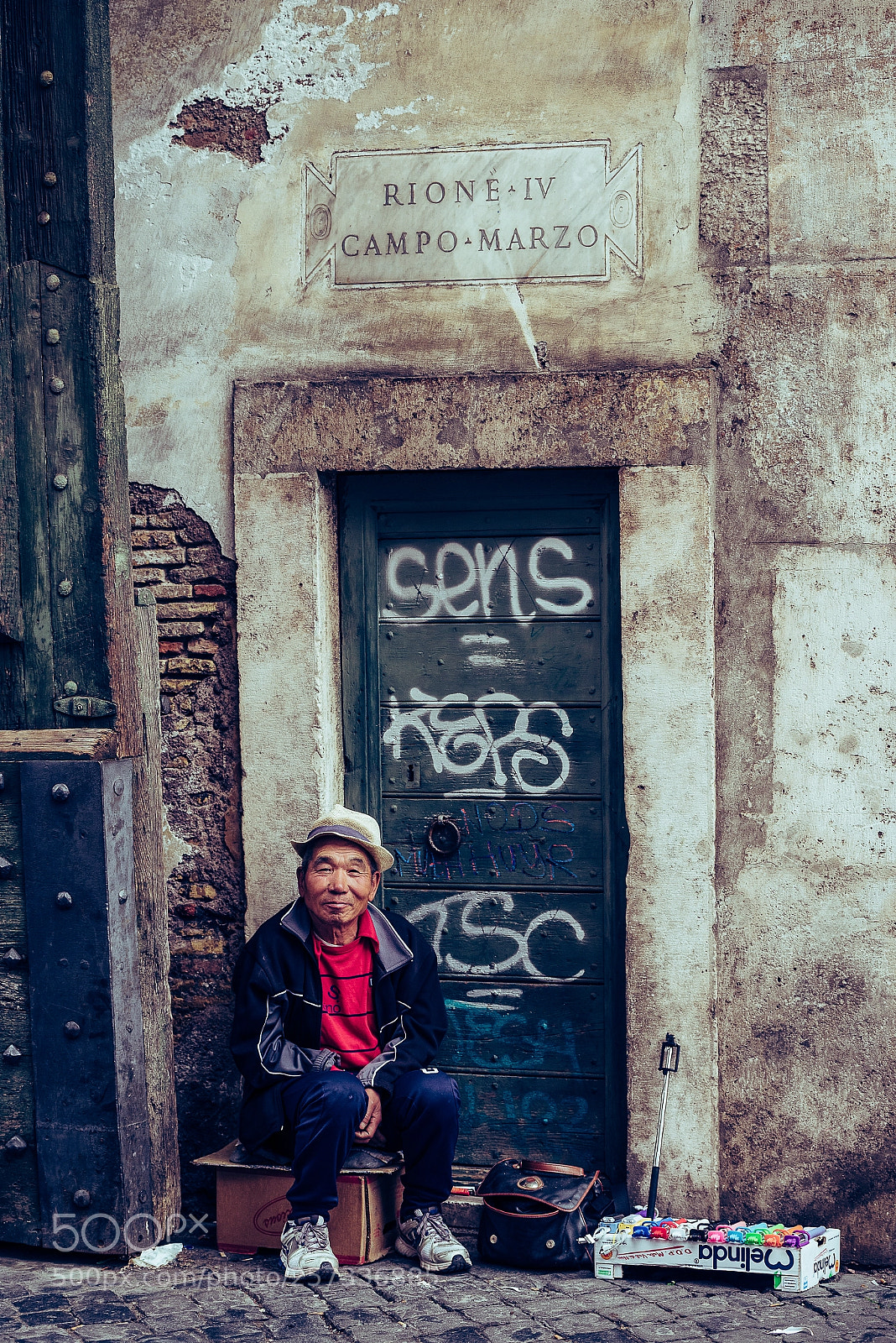 Nikon D750 sample photo. Il venditore photography