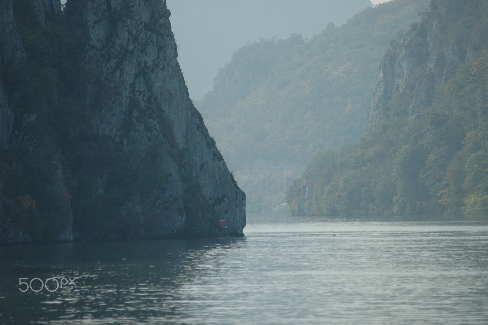 Nikon D70 sample photo. Danube photography