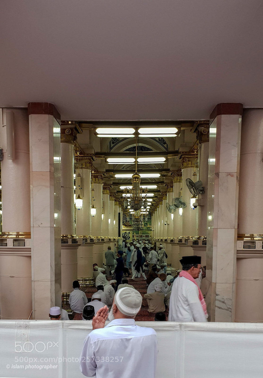 Samsung Galaxy S9+ sample photo. Praying photography