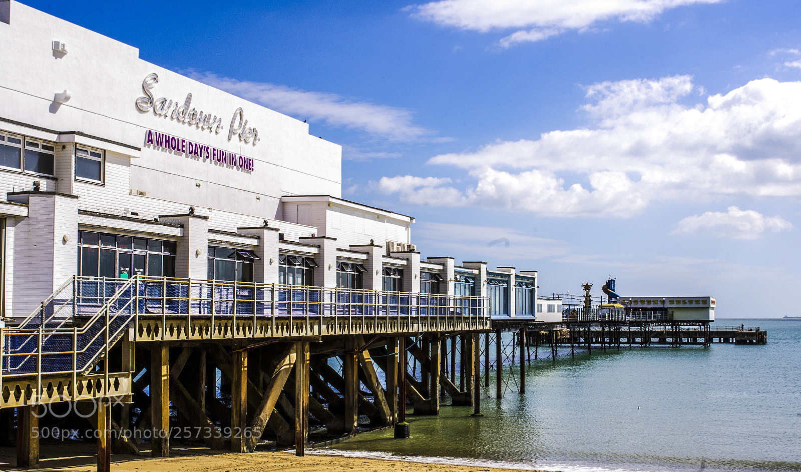 Pentax K-x sample photo. Pier photography