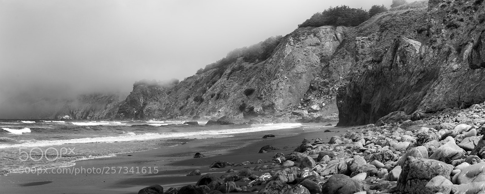 Sony a7R II sample photo. Big sur south _ bw photography
