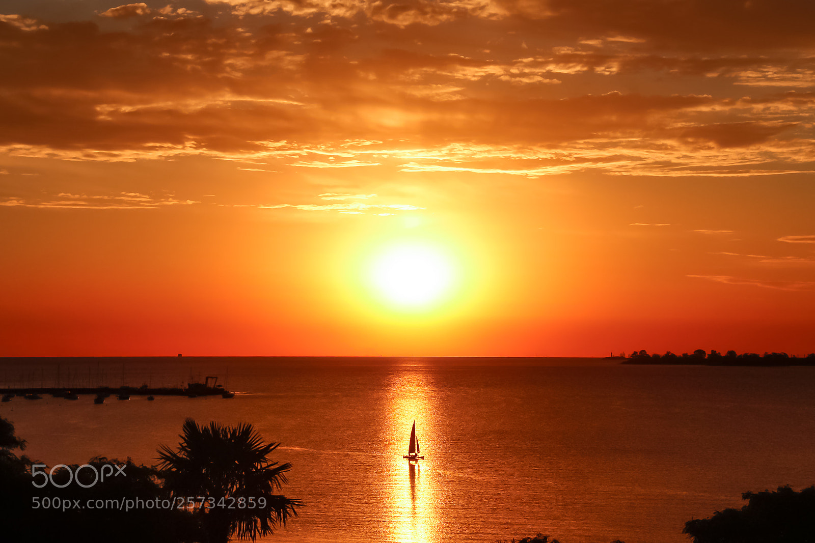 Canon EOS 600D (Rebel EOS T3i / EOS Kiss X5) sample photo. Wonderful sunset with a photography