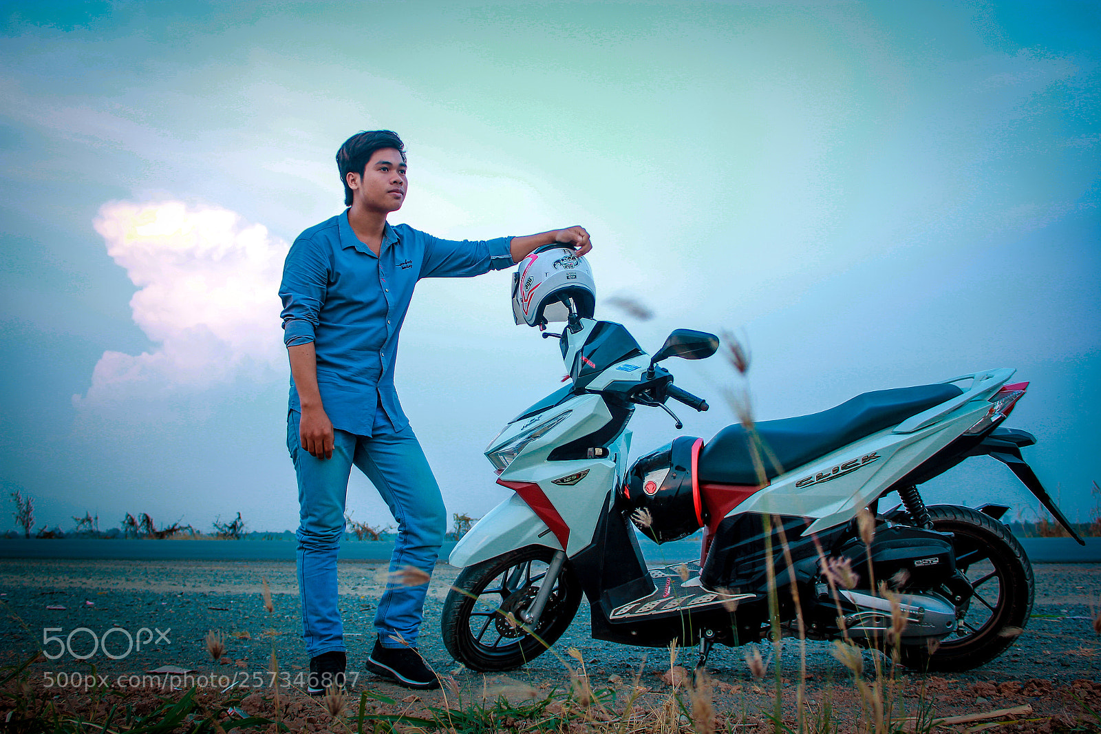 Canon EOS 60D sample photo. Moto photography
