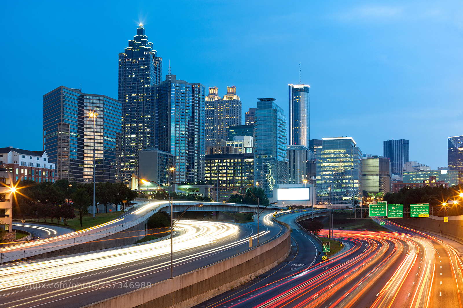Canon EOS 5D Mark II sample photo. Blurred car lights on photography