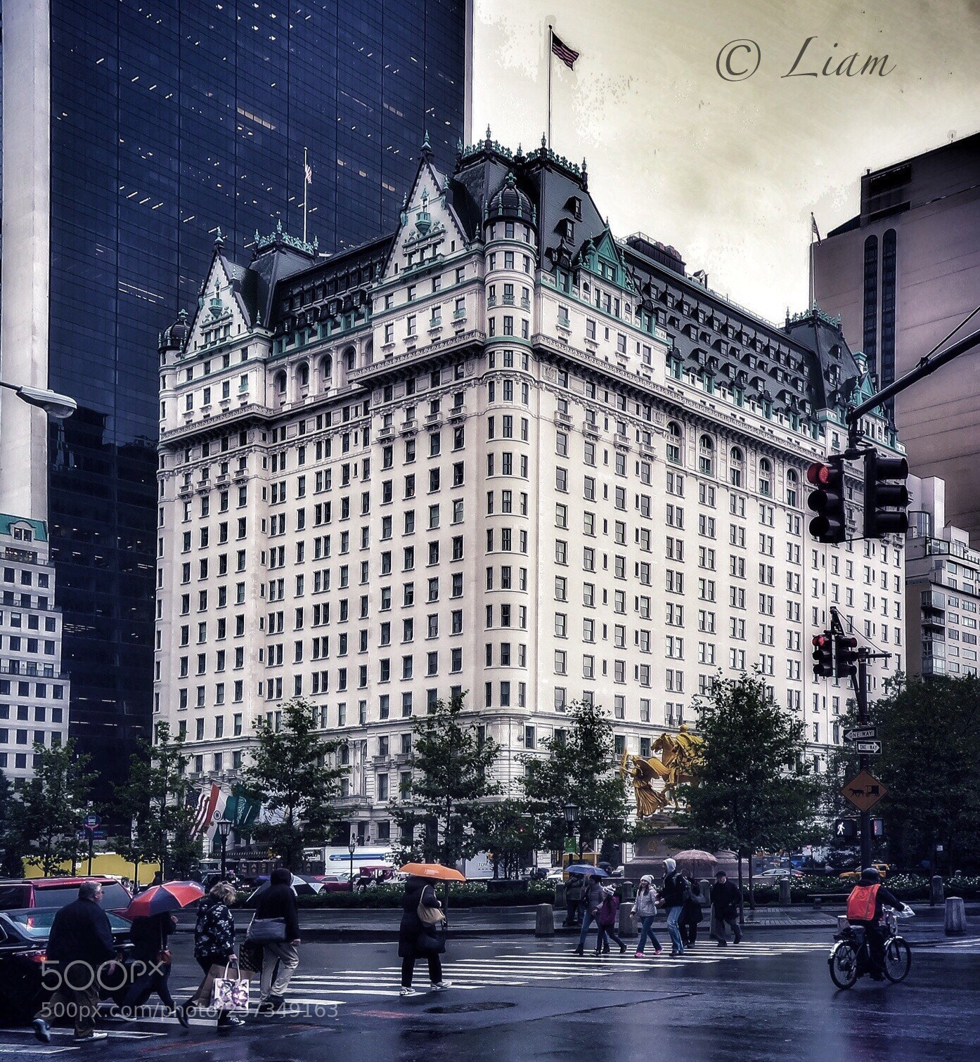 Canon PowerShot G16 sample photo. Rainy day in manhattan  photography