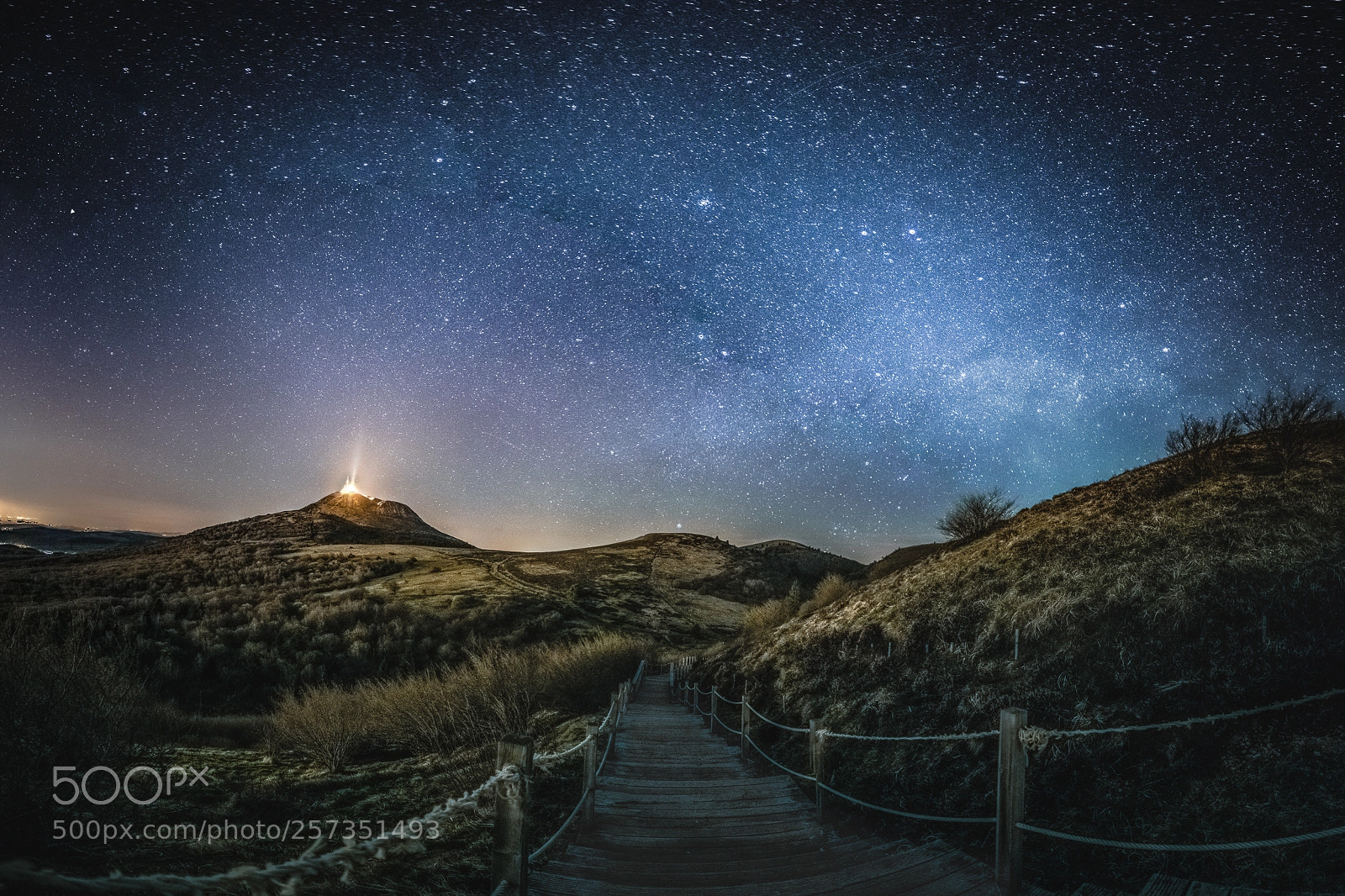 Sony a99 II sample photo. Puy de dôme. photography